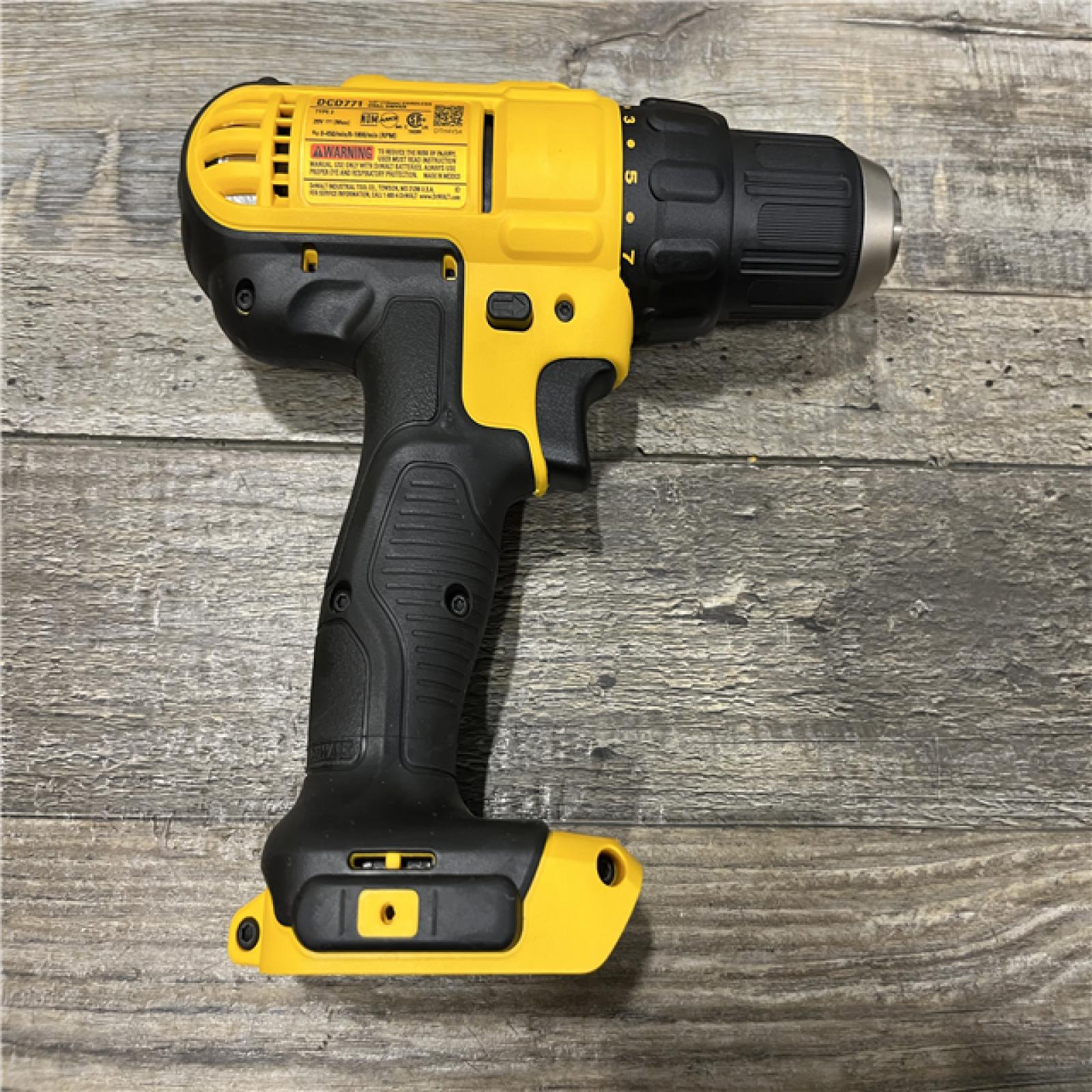 AS-IS DEWALT 20V MAX Cordless 1/2 in. Drill/Driver Kit