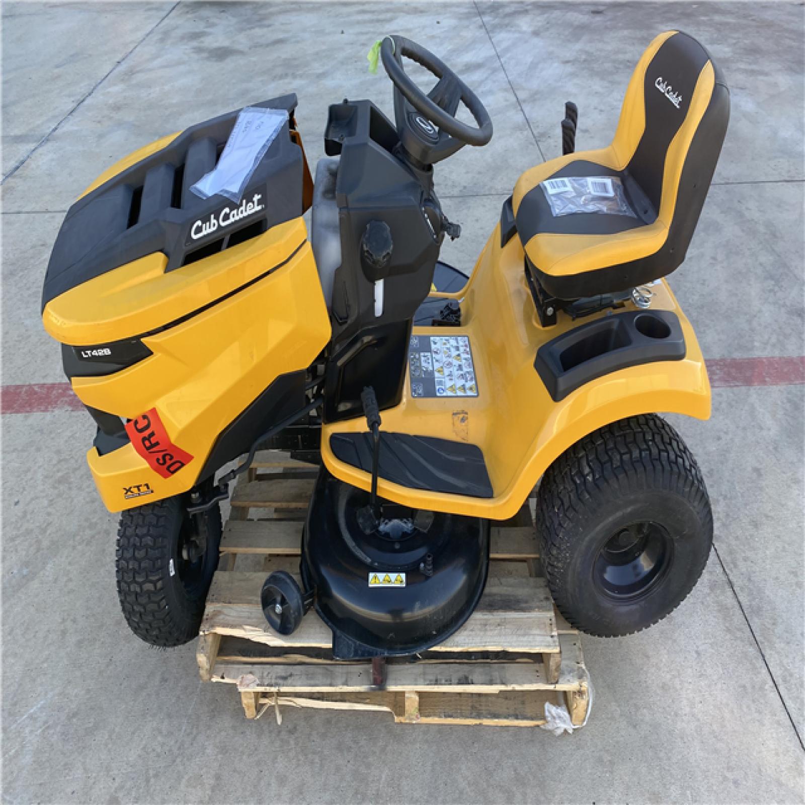 Houston Location AS-IS Cub Cadet XT1 LT42B