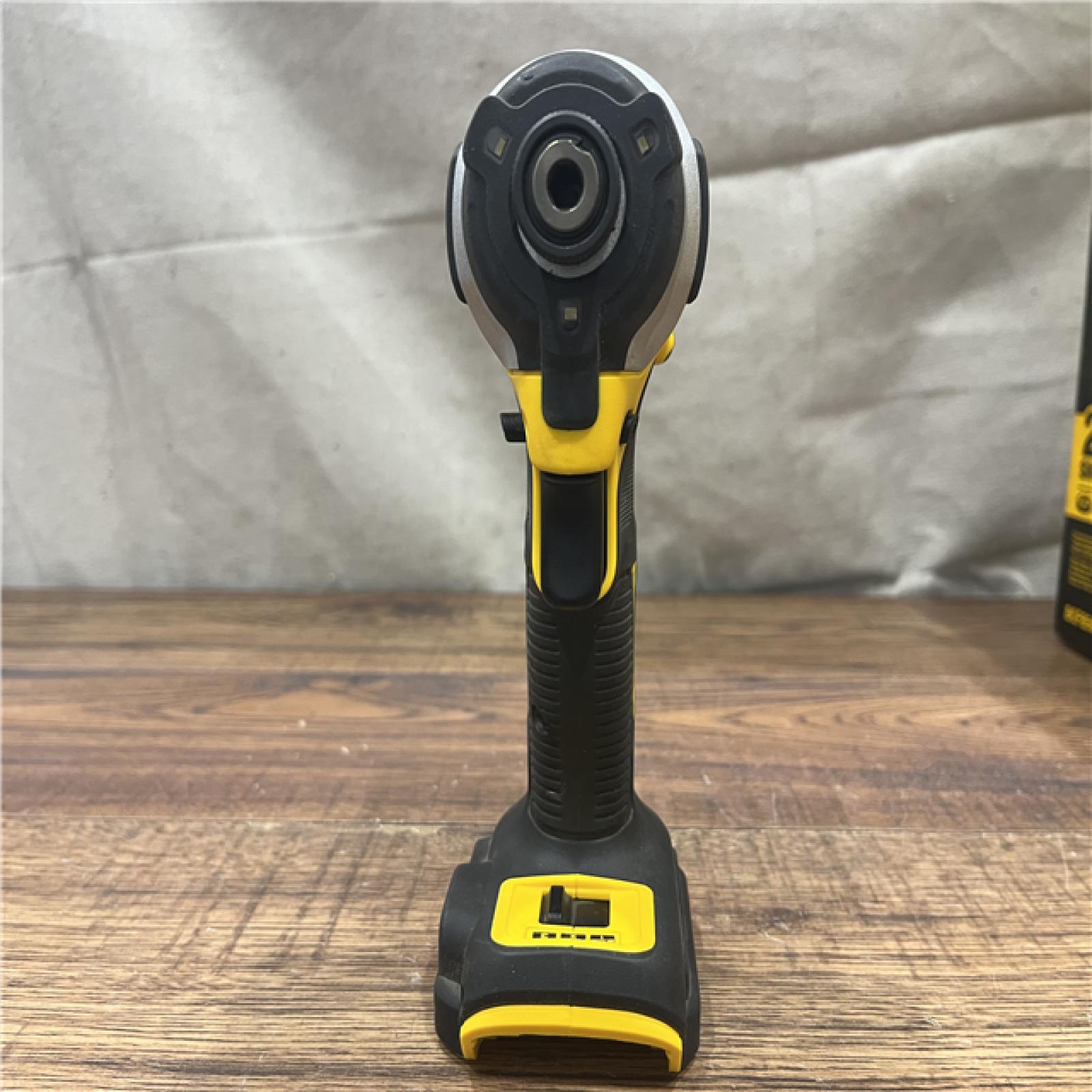 AS-IS DEWALT ATOMIC 20V MAX Lithium-Ion Cordless 1/4 in. Brushless Impact Driver Kit, 5 Ah Battery, Charger, and Bag