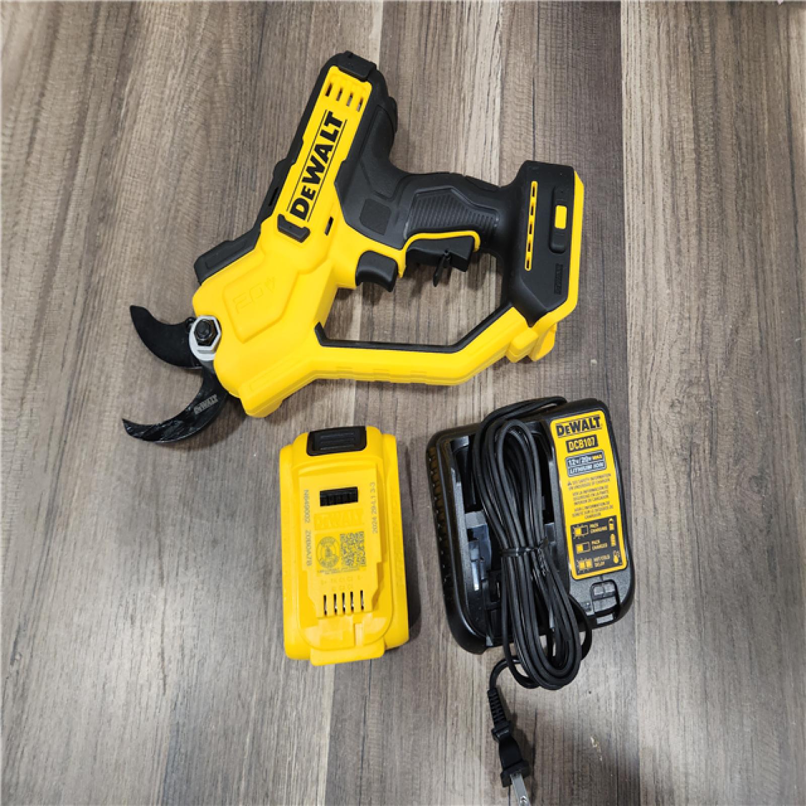 AS-IS DEWALT 20V MAX Cordless Battery Powered Pruner Kit with (1) 2 Ah Battery & Charger