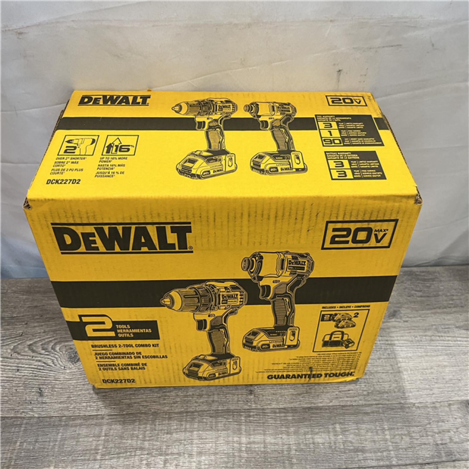 NEW - DEWALT 20V MAX Brushless 1/2 in. Drill Driver & 1/4 in. Impact Driver Kit