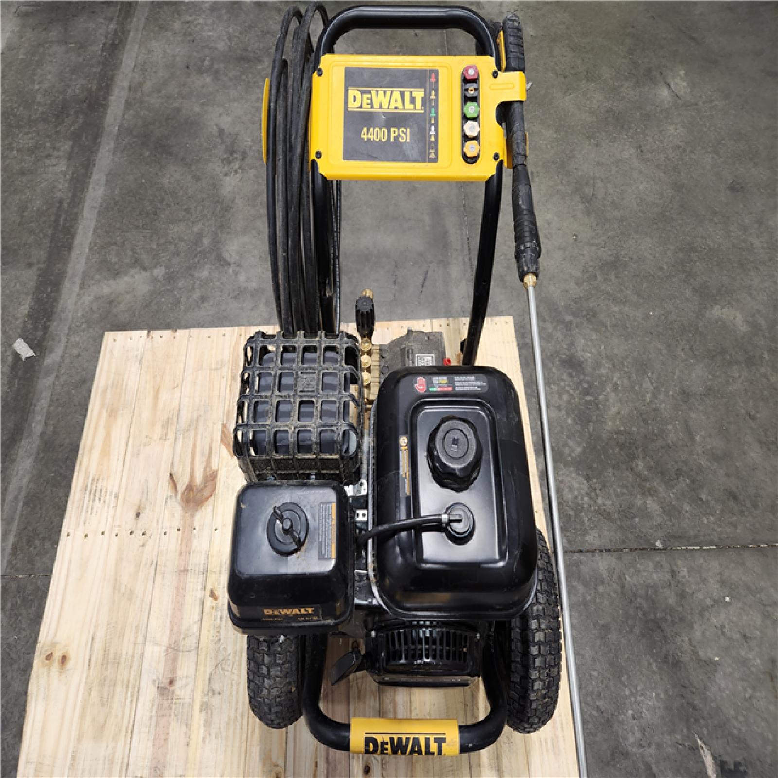Dallas Location AsIs DEWALT 4400 PSI 4.0 GPM Gas Pressure Washer
