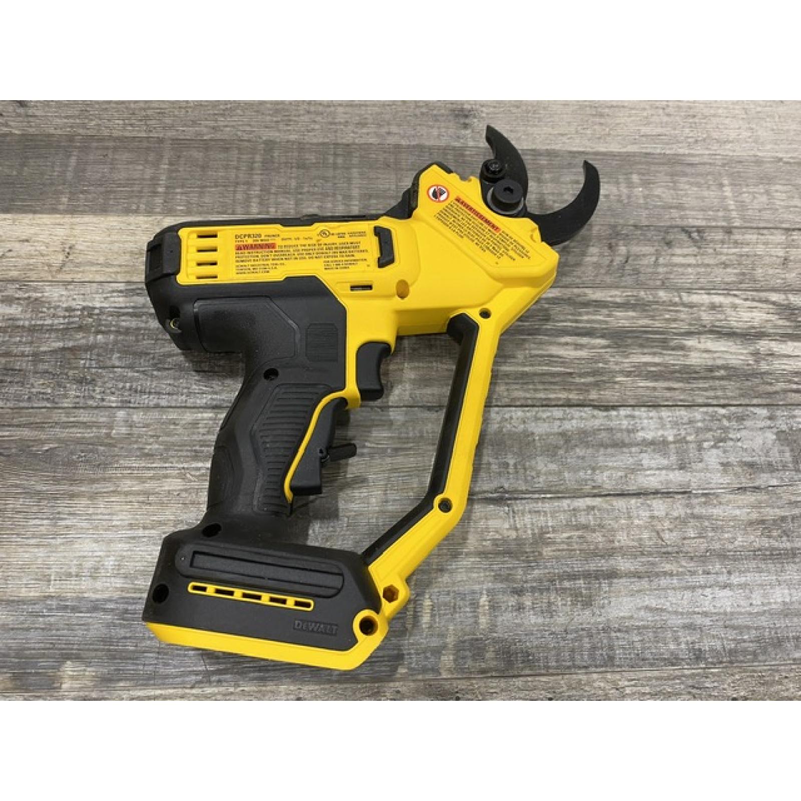AS-IS DEWALT 20V MAX Cordless Battery Powered Pruner Kit
