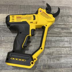 AS-IS DEWALT 20V MAX Cordless Battery Powered Pruner Kit