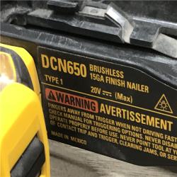 AS-IS DeWalt 15 GA ANGLED FINISH NAILER KIT