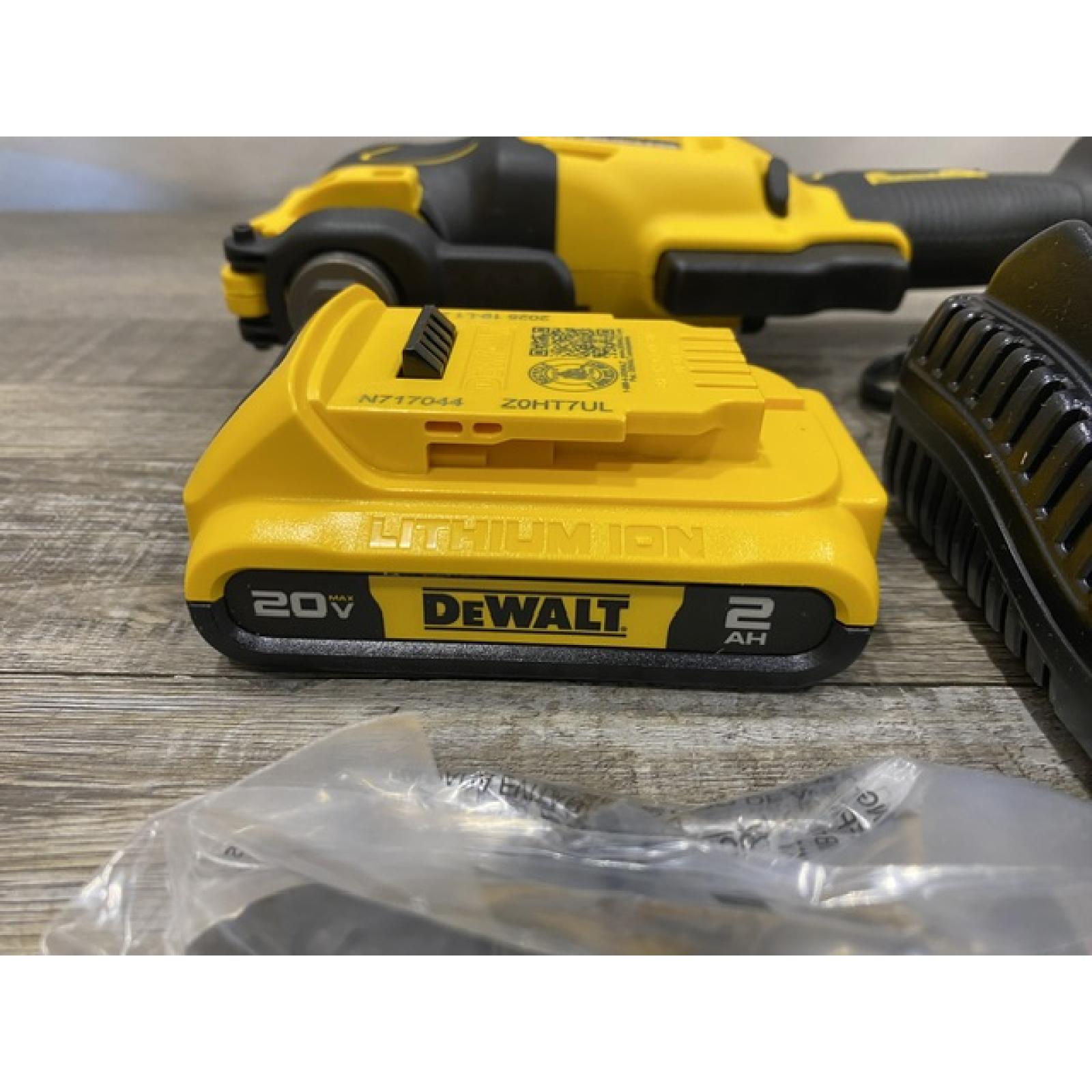 AS-IS DEWALT ATOMIC 20V MAX Cordless Brushless Oscillating Multi Tool Kit
