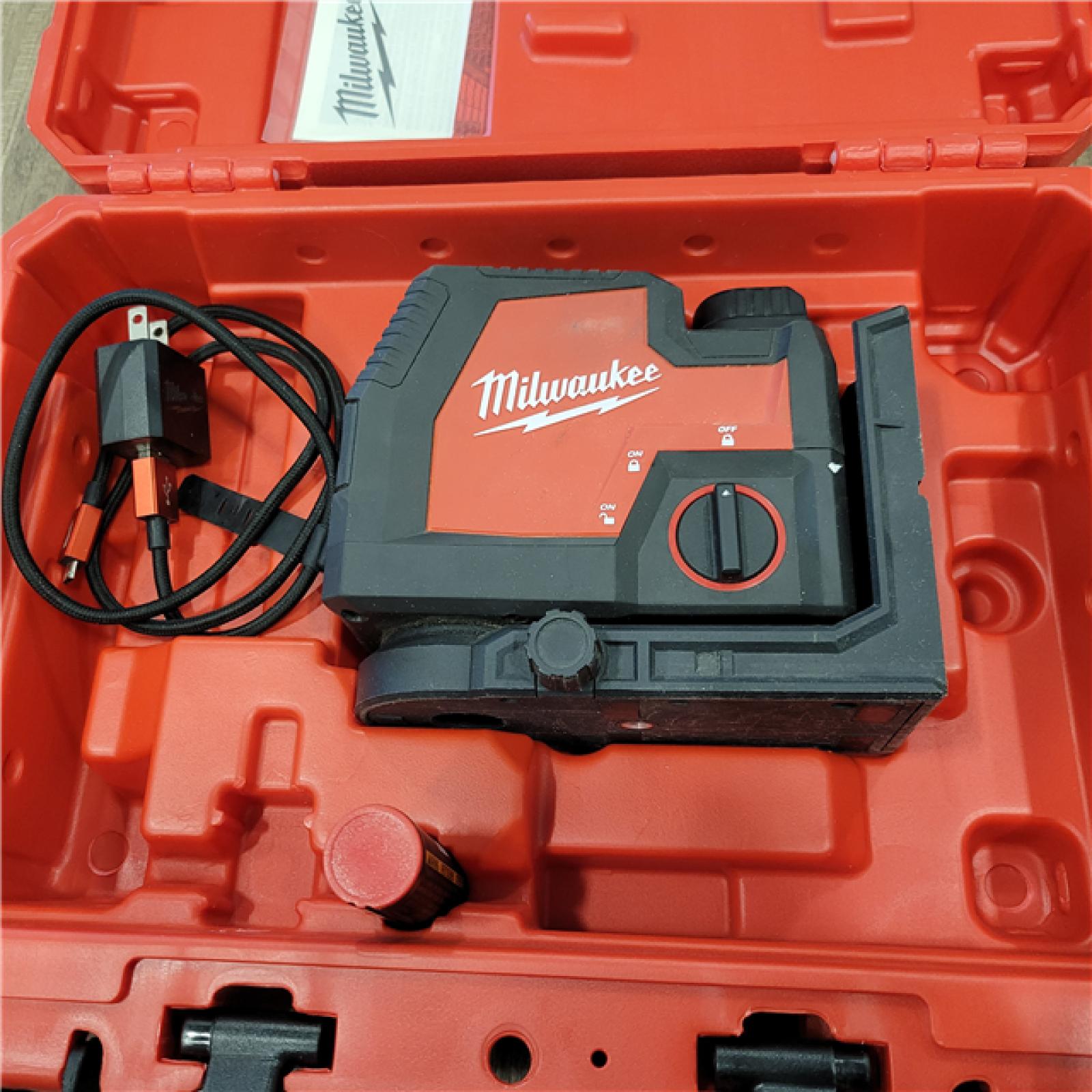 AS-IS MILWAUKEE  100 Ft. REDLITHIUM Lithium-Ion USB Green Rechargeable Cross Line Laser Level with Charger