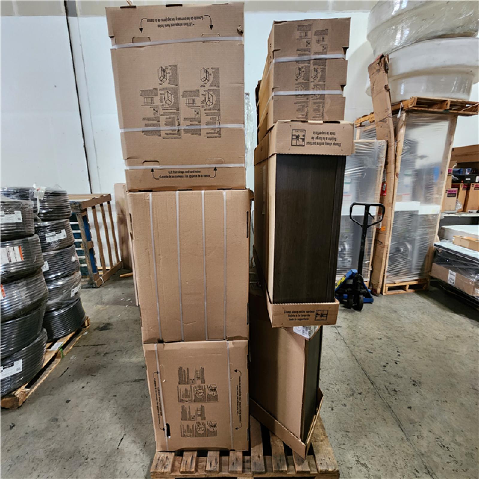 Phoenix Location Hampton Bay Shaker Assembled Wall Kitchen Cabinet in Brindle Pallet (6 Cabinets)