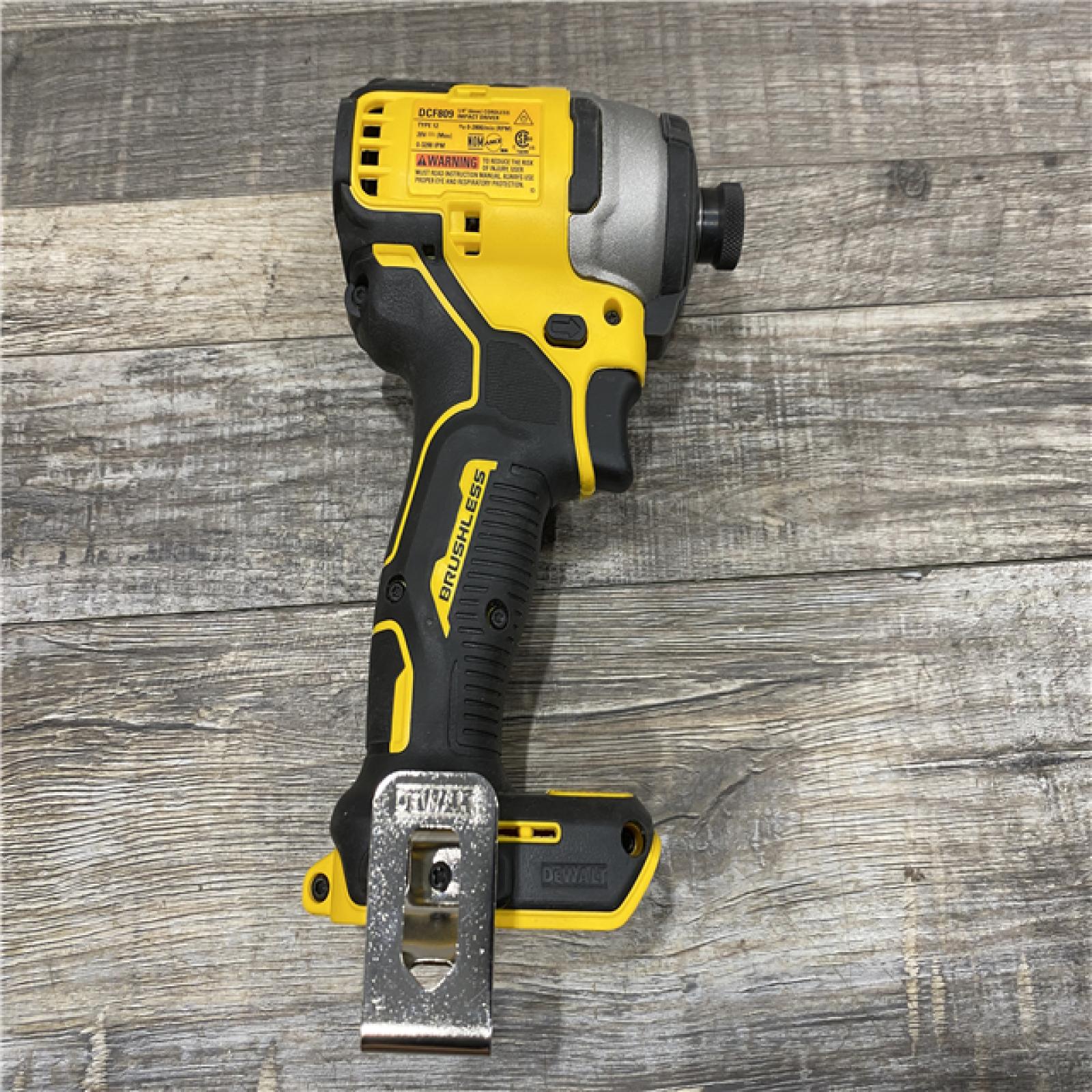 AS-IS DEWALT Atomic 20V Max Lithium-Ion Brushless Cordless Compact 1/4 in. Impact Driver Kit