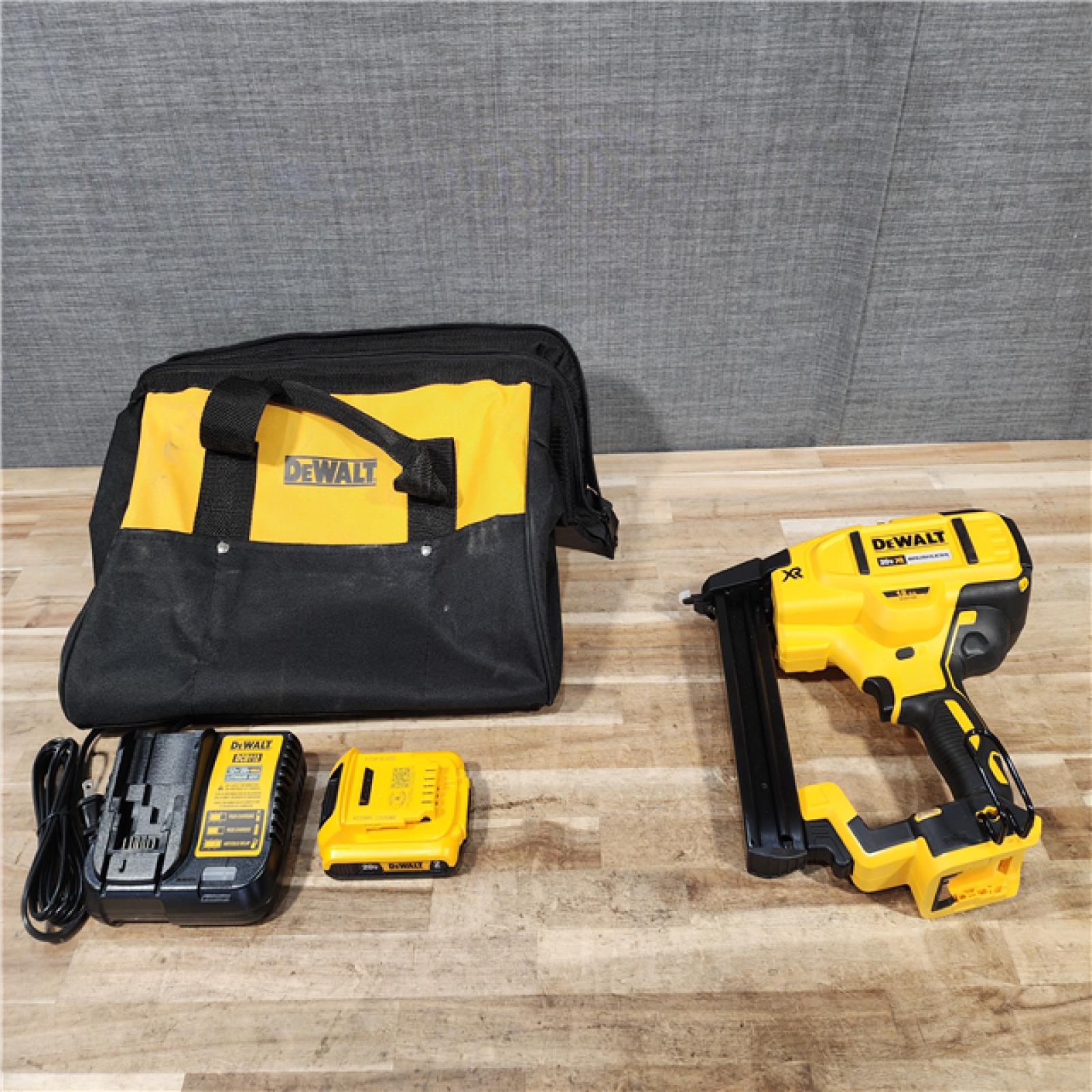 HOUSTON LOCATION - AS-IS DEWALT 20V MAX XR Lithium-Ion Cordless 18-Gauge Narrow Crown Stapler Kit