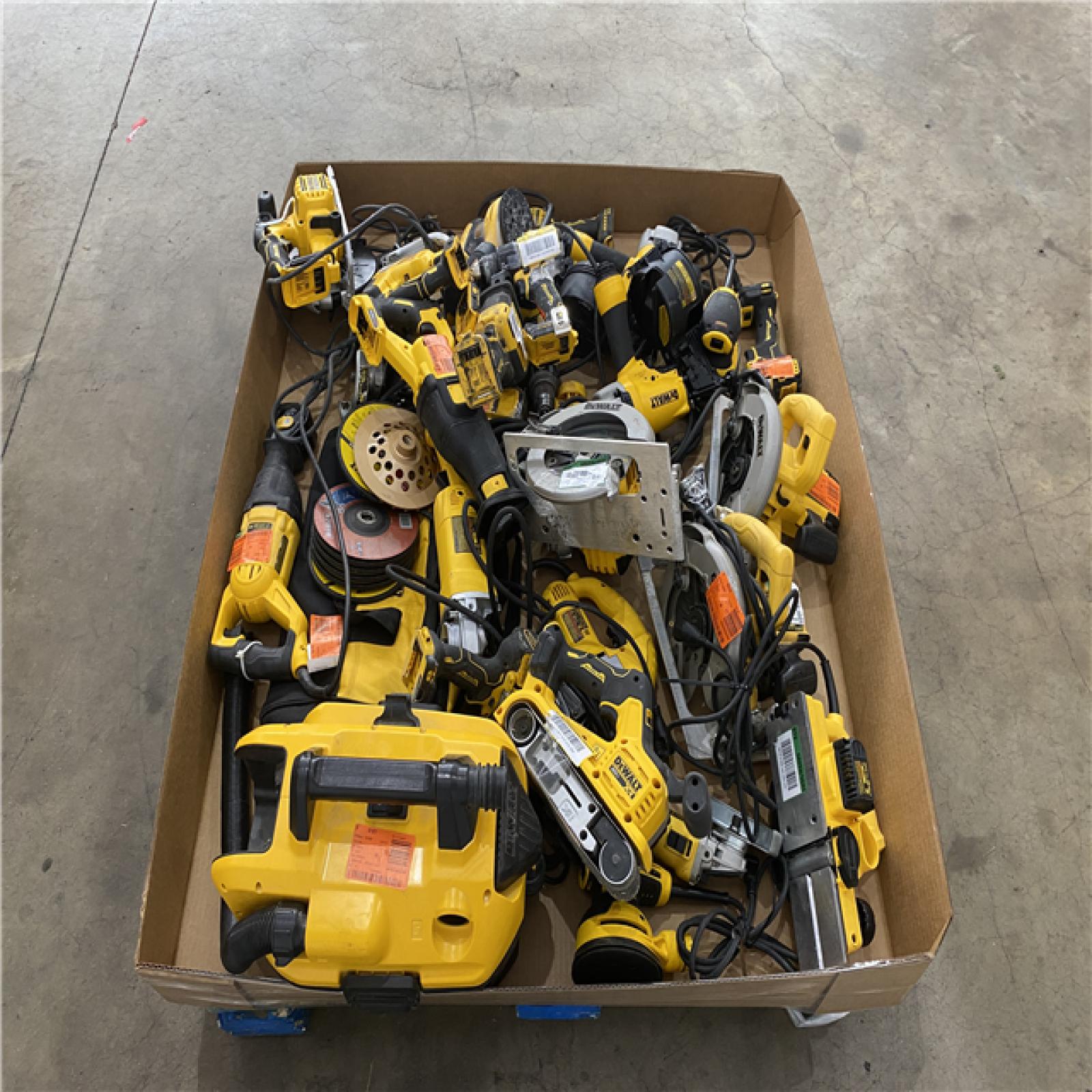 Houston Location AS IS - Tool Pallet