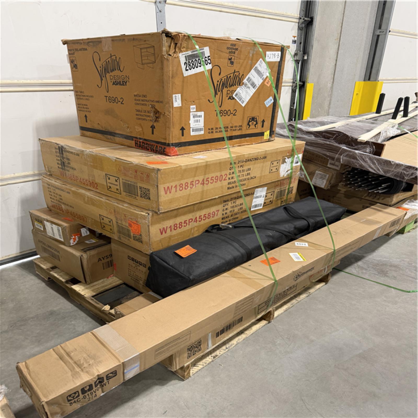 Atlanta Location AS-IS Outdoor Furniture and More (14 Pallets) 4278-B