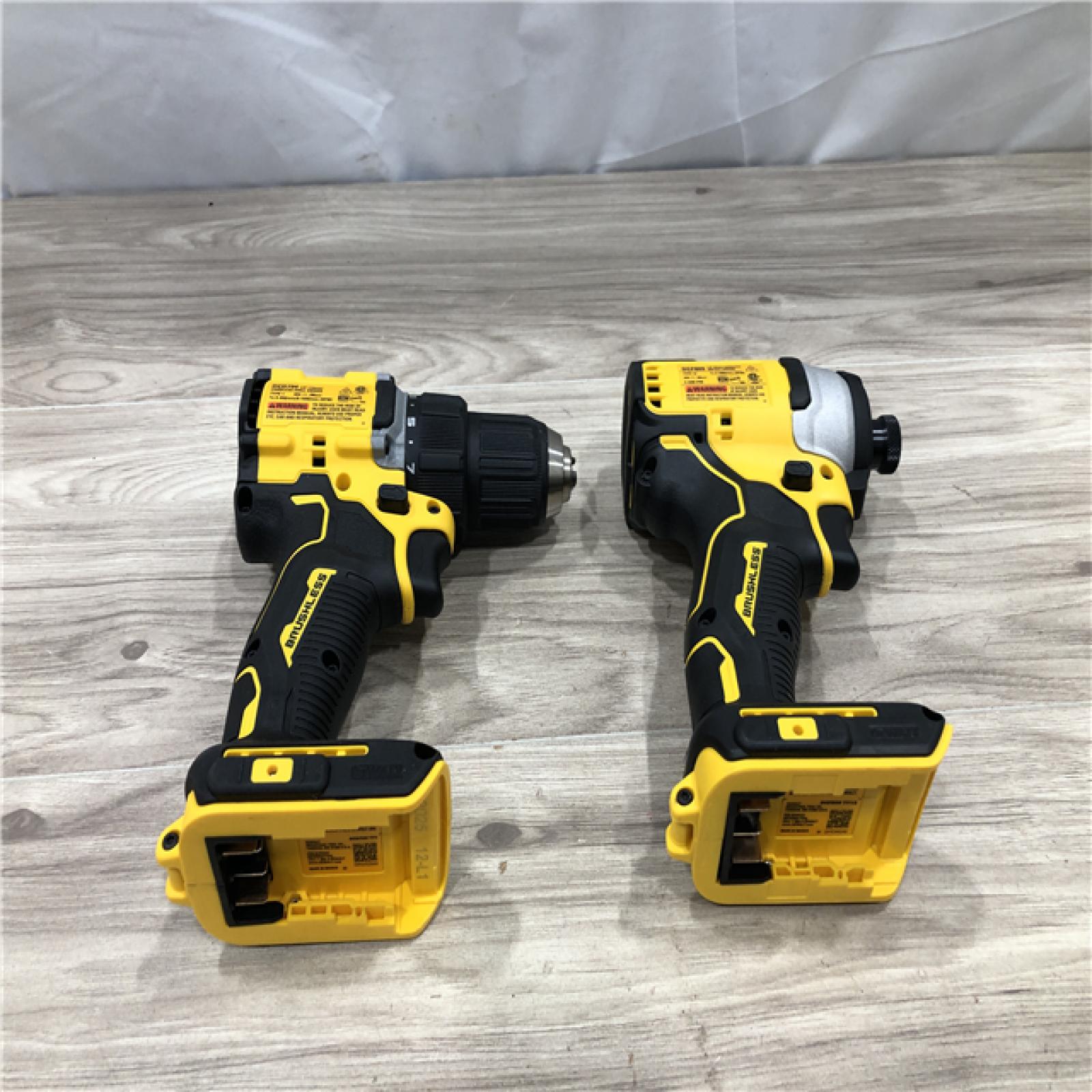 AS-IS Dewalt DCK225D2 20V MAX ATOMIC Compact Cordless Drill Driver and Impact Driver Combo Kit