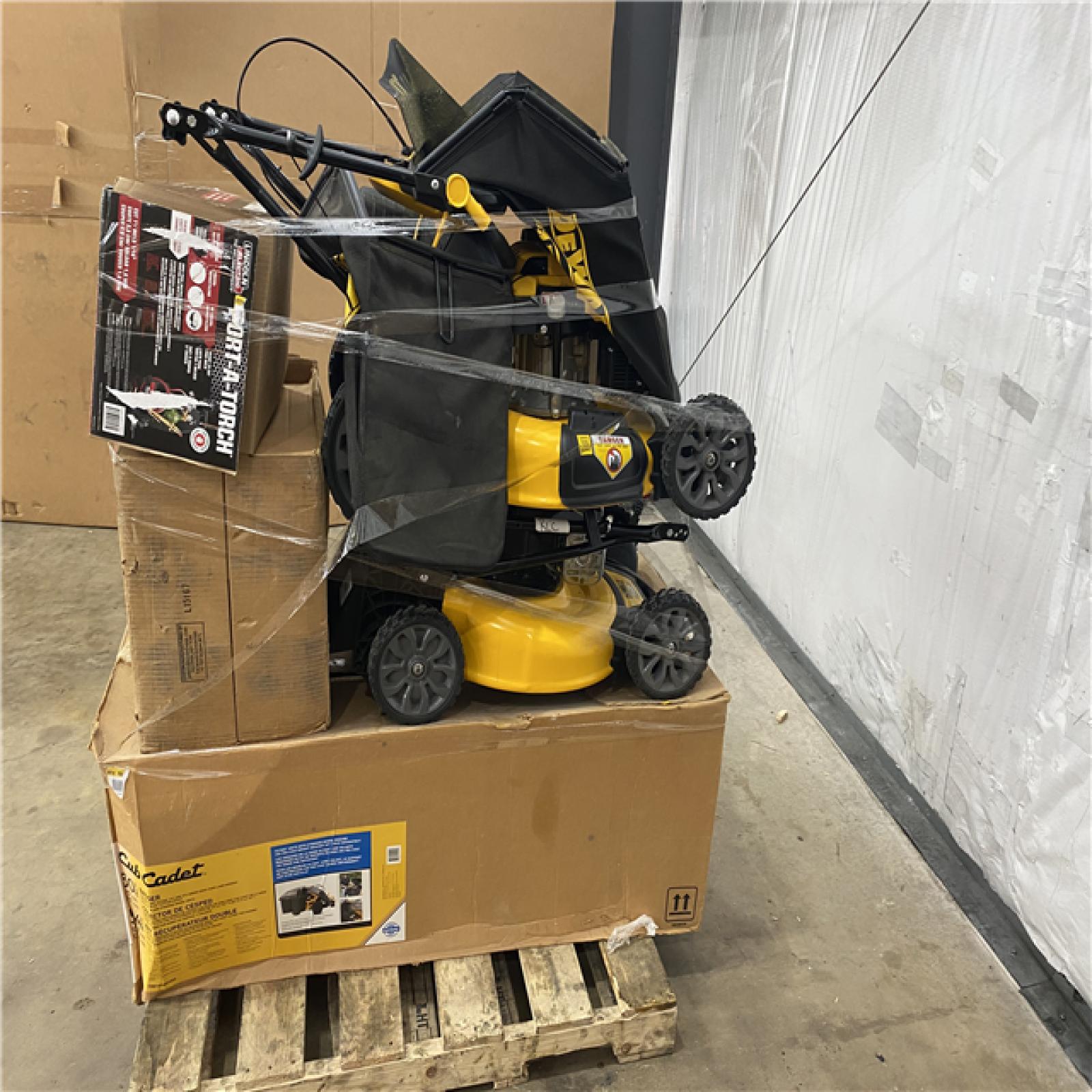 Houston Location AS IS - Outdoor Power Equipment