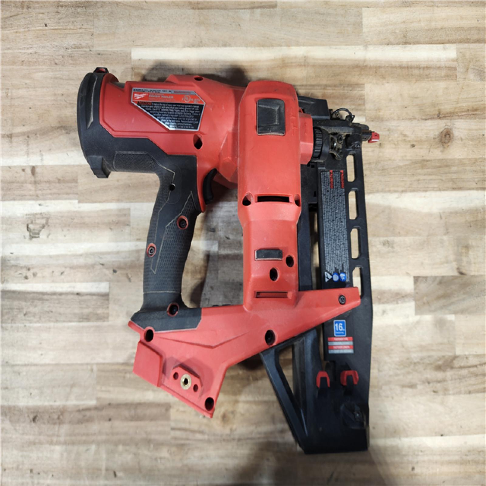 HOUSTON LOCATION - AS-IS Milwaukee  FUEL 18-Volt Lithium-Ion Brushless Cordless Gen ll 16-Gauge Straight Finish Nailer (Tool Only)