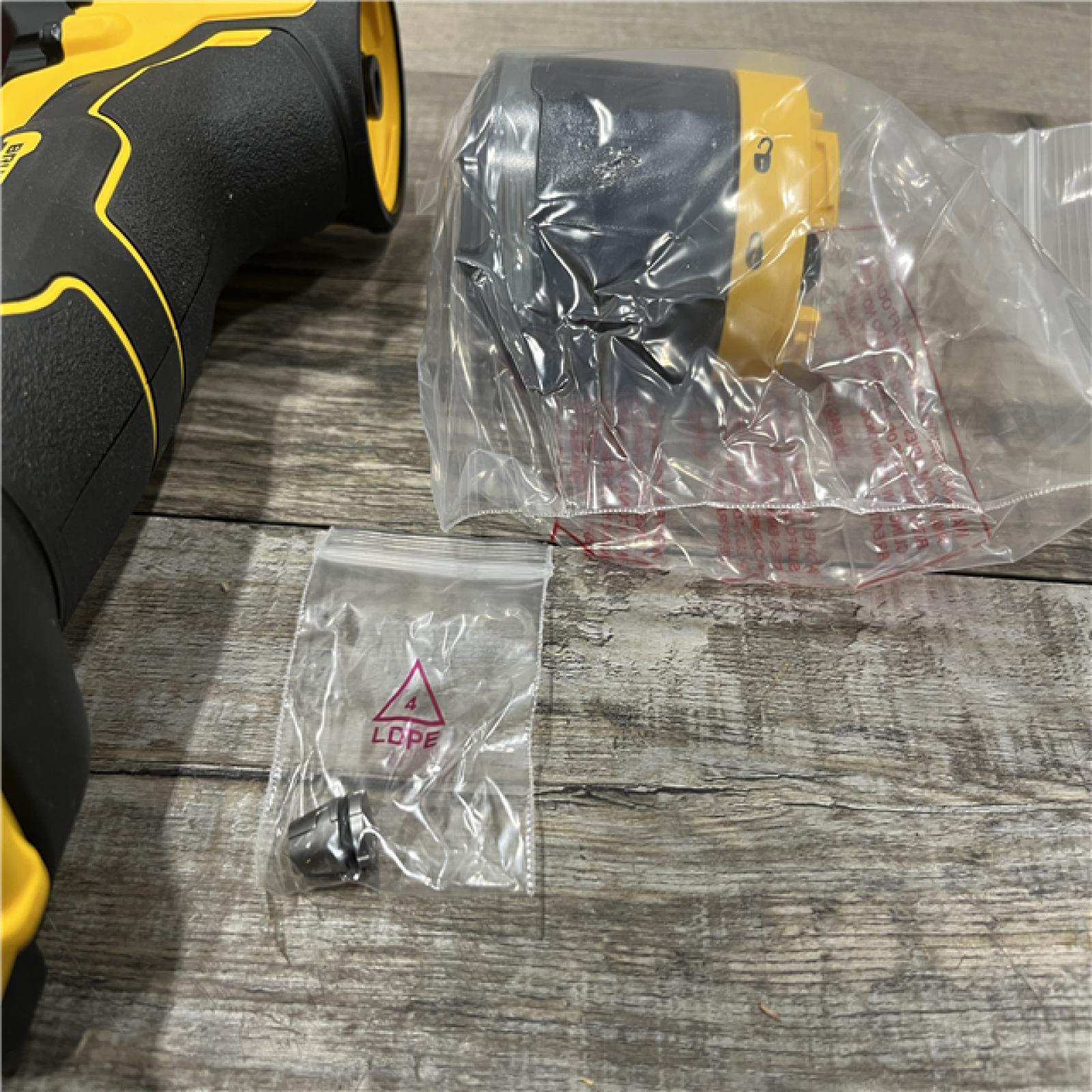 AS-IS DEWALT 20-Volt MAX Cordless 3/16 in. Rivet Tool (Tool-Only)