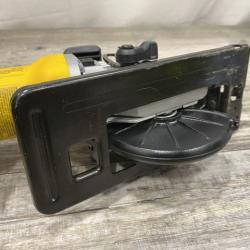 AS-IS DEWALT ATOMIC 20V MAX Cordless Brushless 4-1/2 in. Circular Saw (Tool Only)