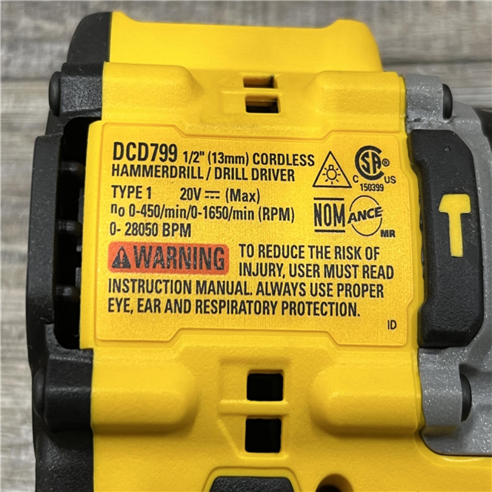 AS-IS DEWALT ATOMIC 20V Lithium-Ion Cordless 1/2 in. Hammer Drill Kit