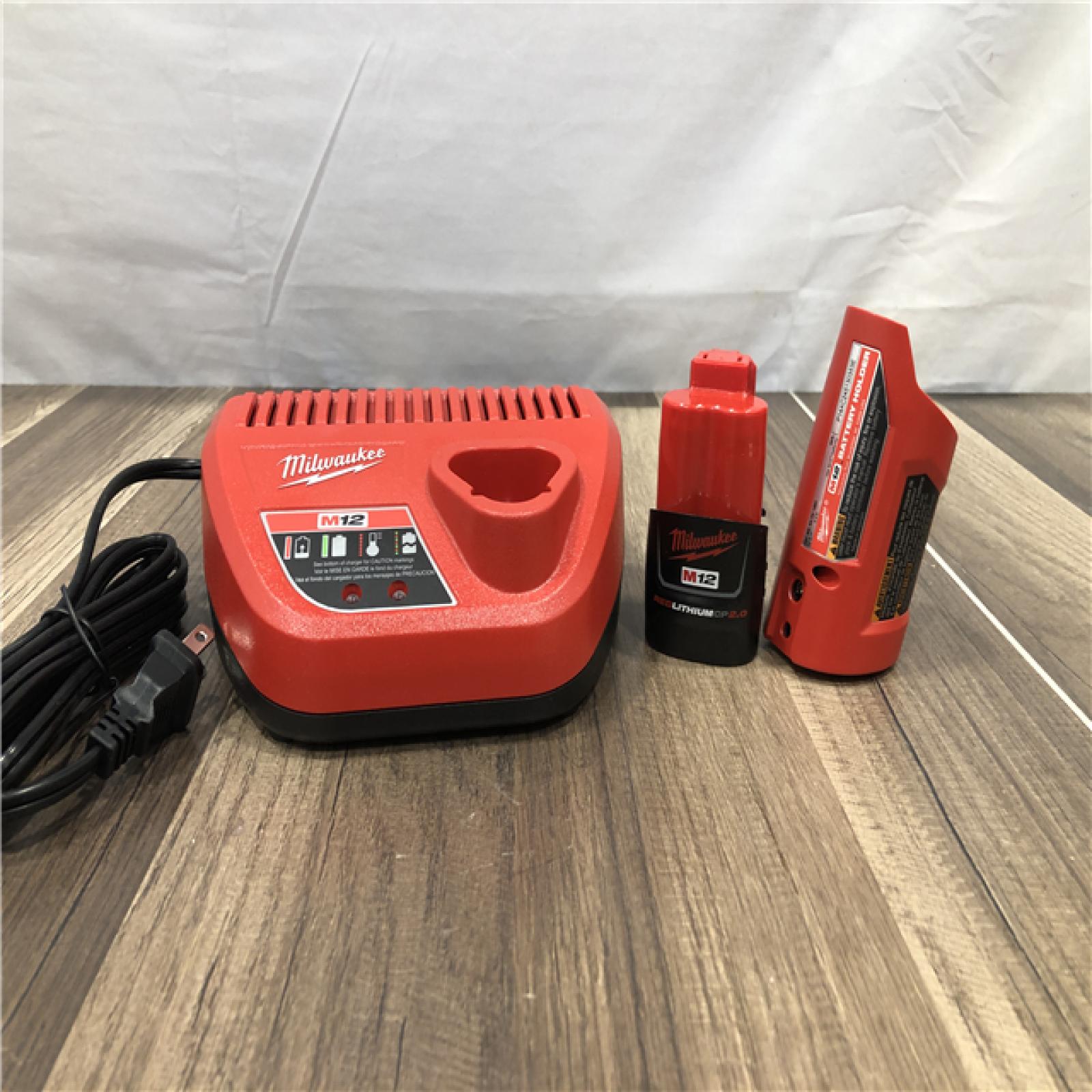 AS-IS Milwaukee Men's X-Large 12-Volt Lithium-Ion Cordless Axis Black Heated Vest Kit