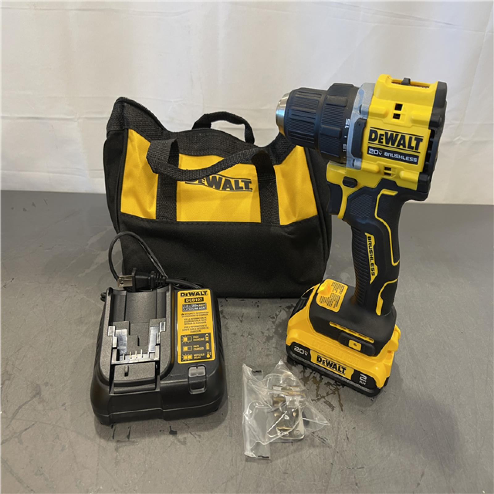 AS-IS - DEWALT ATOMIC COMPACT SERIES 20V MAX* Brushless Cordless 1/2 Drill/Driver Kit
