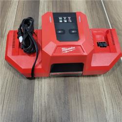 LIKE NEW! Milwaukee  M18 18V Dual Bay Simultaneous Super Charger