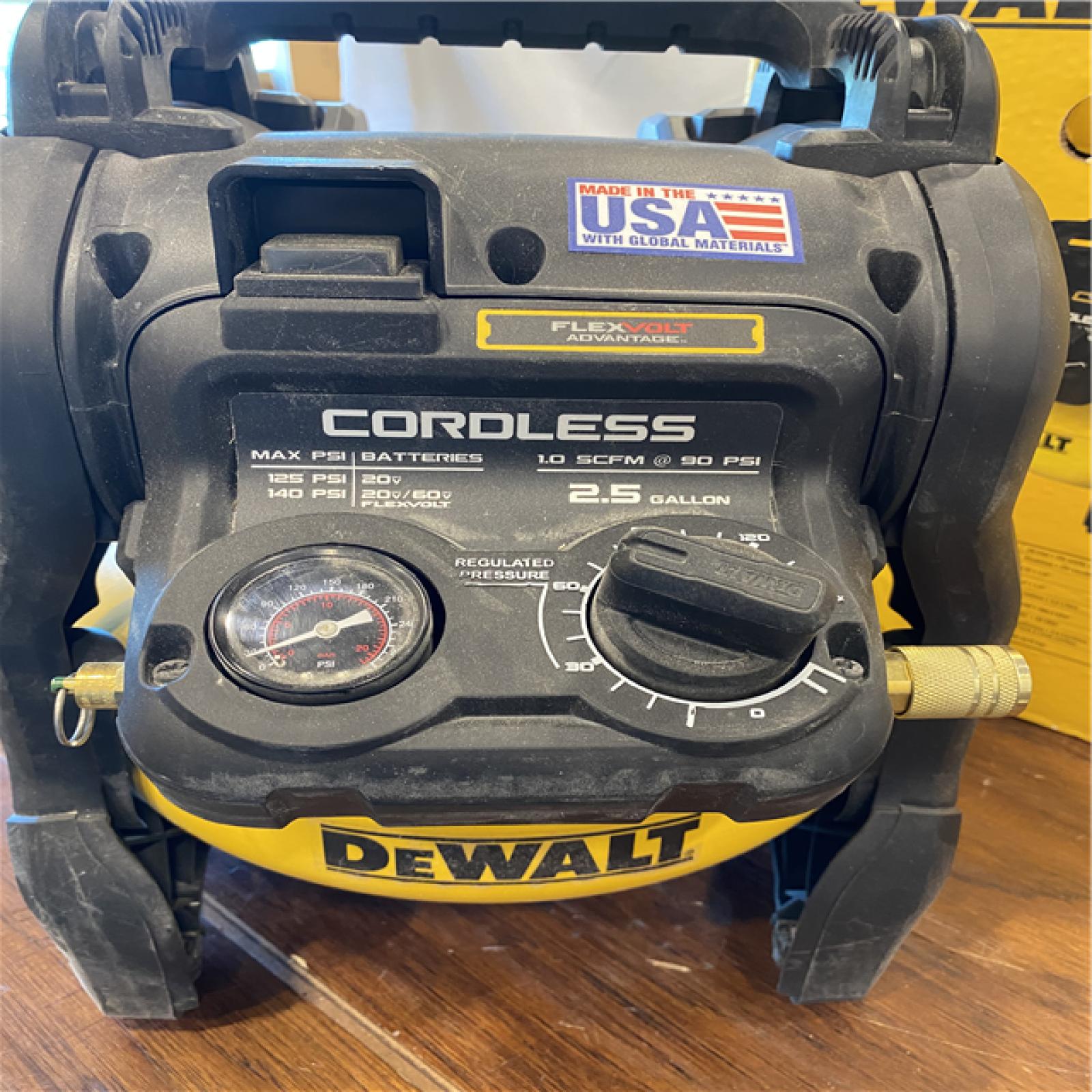 AS-IS DEWALT 20V MAX* 2-1/2 Gal. Brushless Cordless Air Compressor