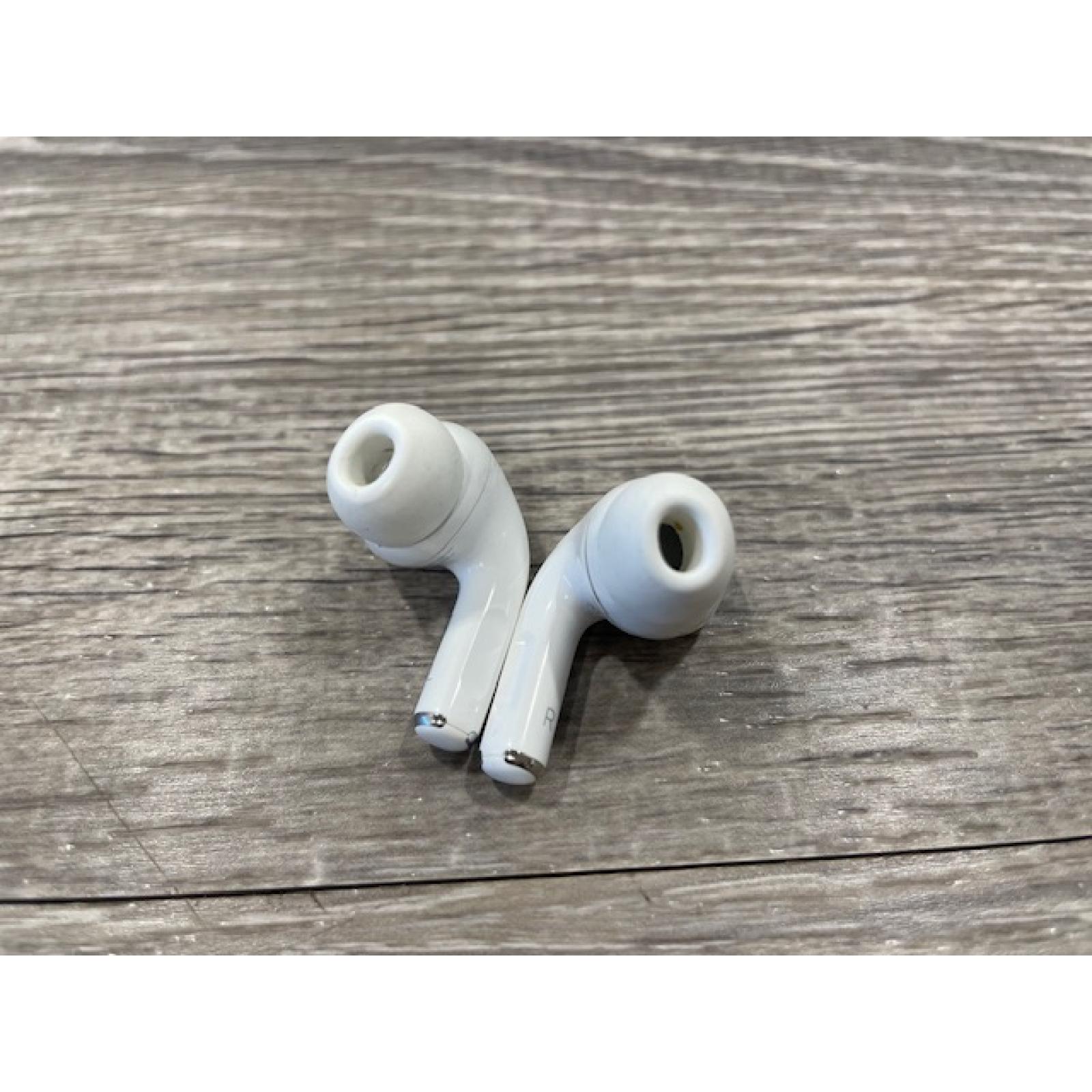AS-IS AirPods Pro 2 with MagSafe Charging Case