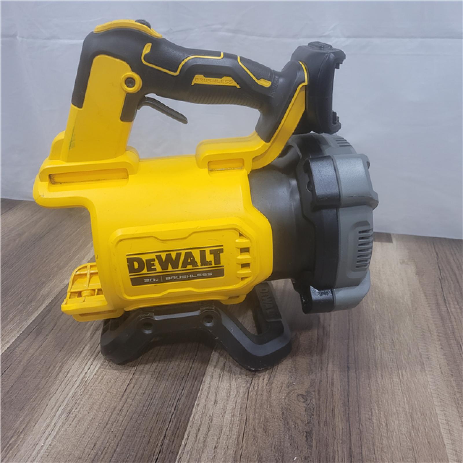 AS-IS DEWALT 20V MAX 125 MPH 450 CFM Brushless Cordless Battery Powered Blower (Tool Only)