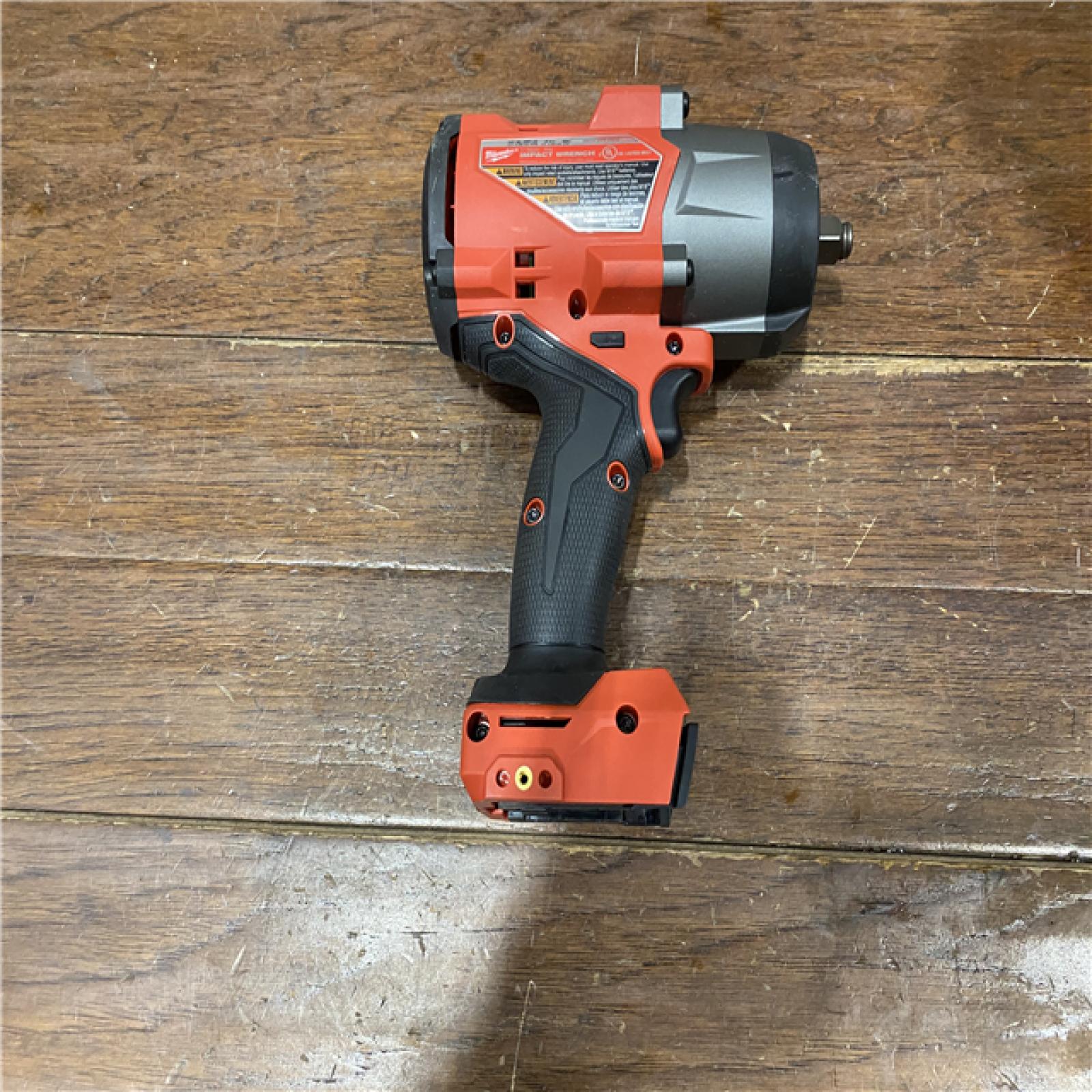 AS-IS Milwaukee M18 1/2 in. Cordless Brushless High Torque Impact Wrench Kit (Battery & Charger)