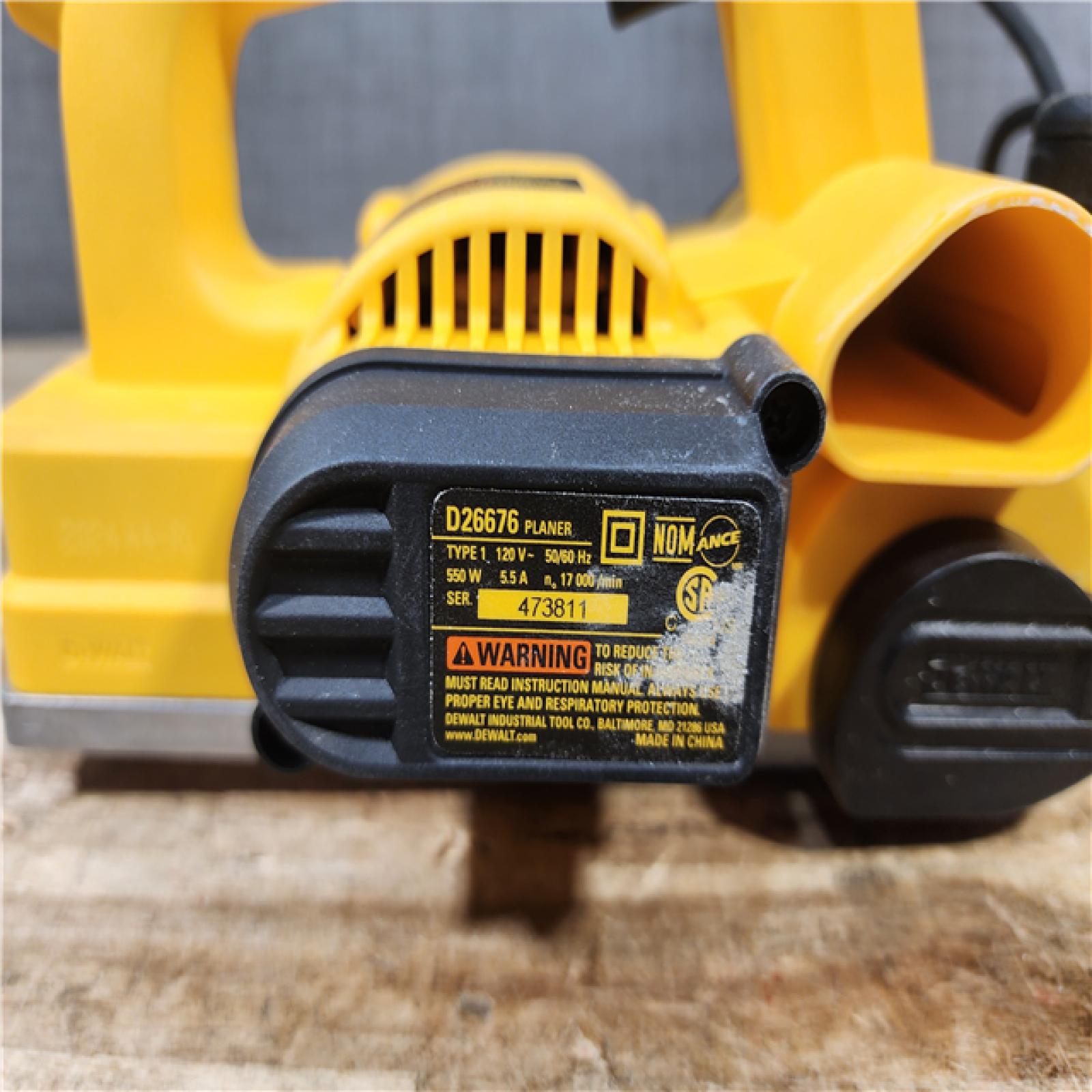 HOUSTON LOCATION - AS - IS DEWALT Hand Planer  5.5-Amp  3-1/4-Inch (D26676)
