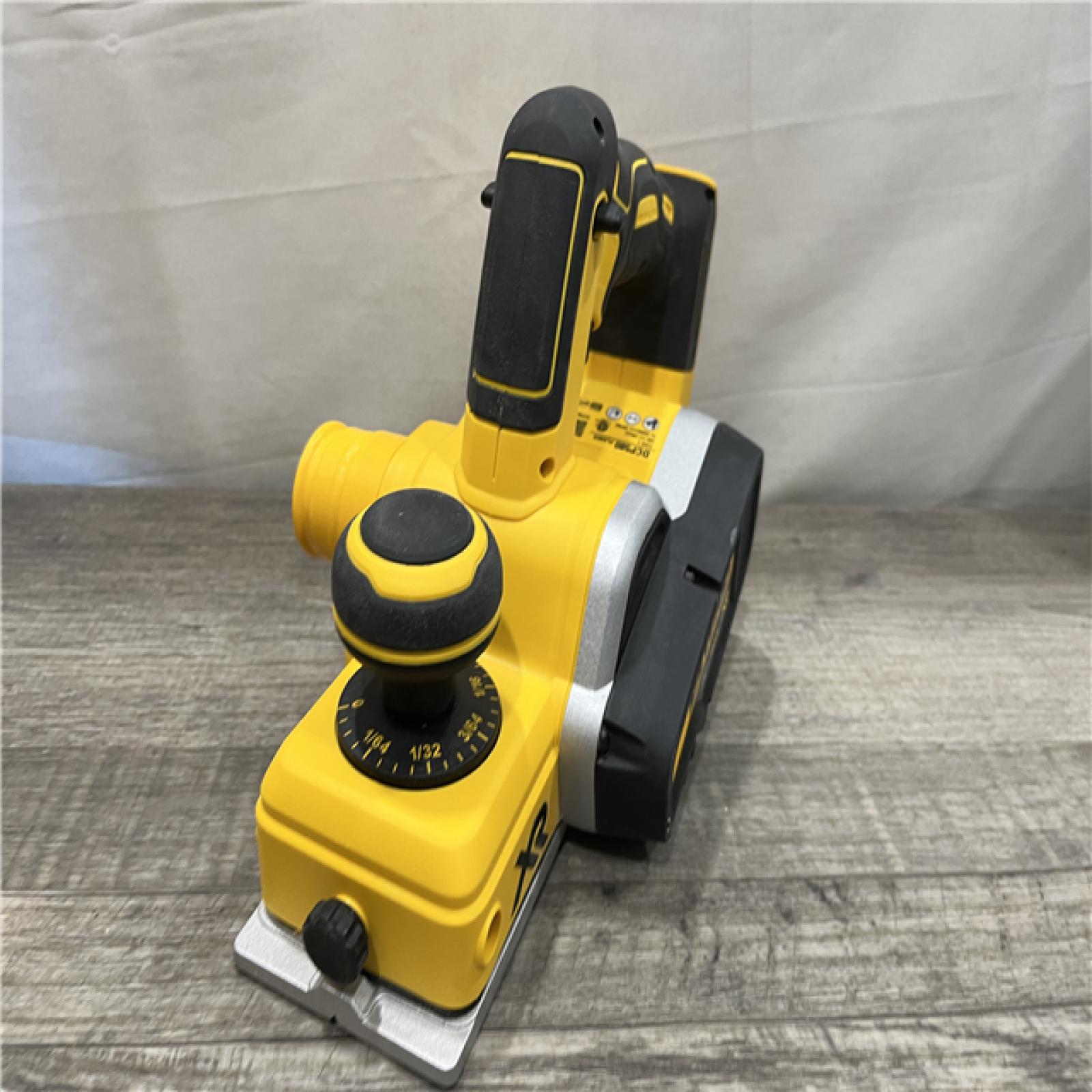 AS-IS DEWALT 20V MAX XR Cordless Brushless 3-1/4 in. Planer (Tool Only)