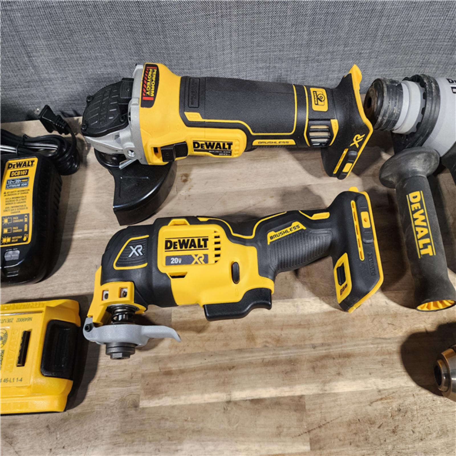 HOUSTON LOCATION - AS-IS DEWALT 4 TOOL COMBO KIT W/ (2) BATTERY & CHARGER