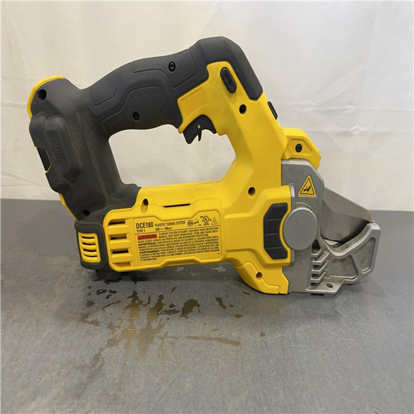 AS-IS - DeWalt 20V MAX Cordless Plastic Tubing Cutter