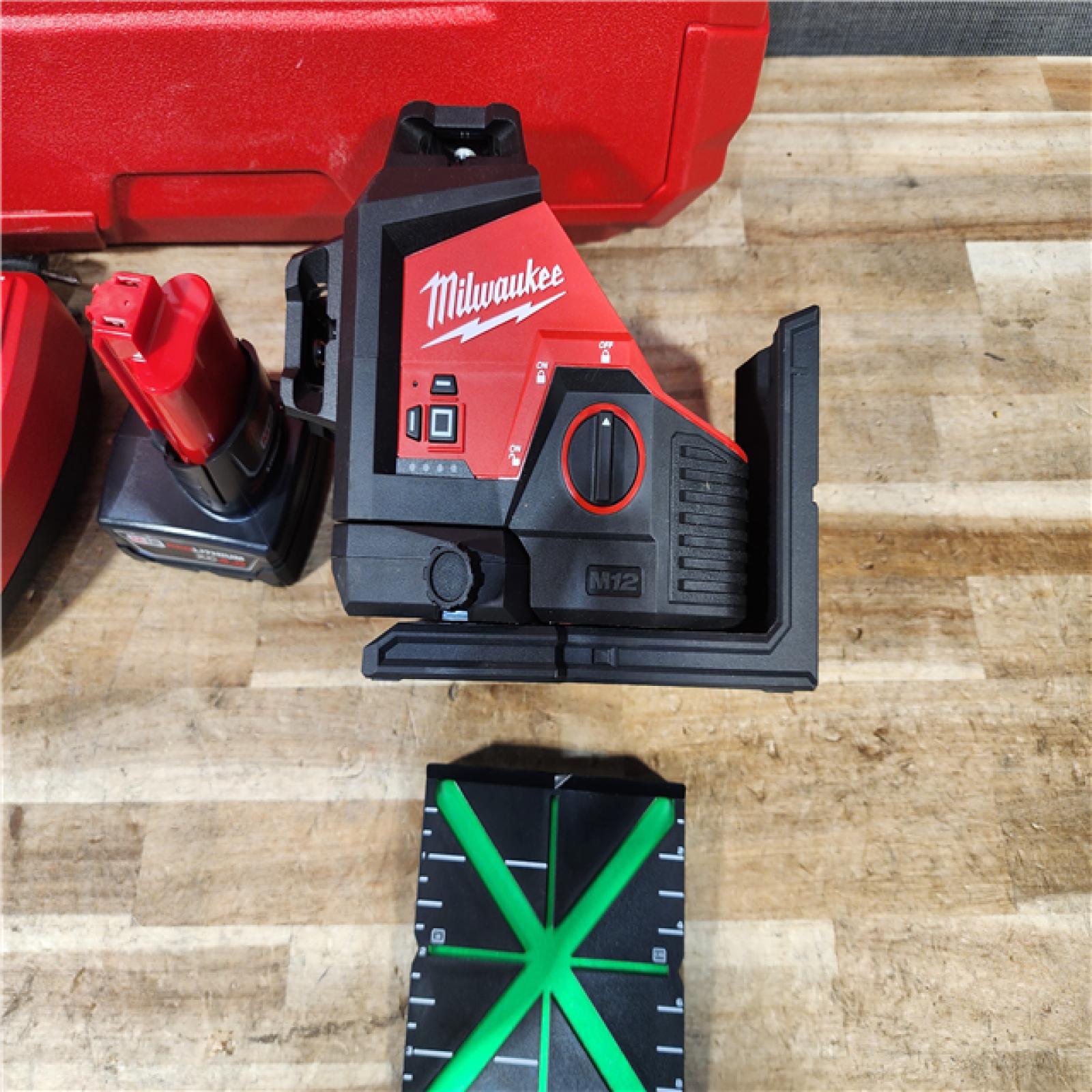 HOUSTON LOCATION - AS - IS Milwaukee 12-Volt Lithium-Ion Cordless Green 250 ft. 3-Plane Laser Level Kit
