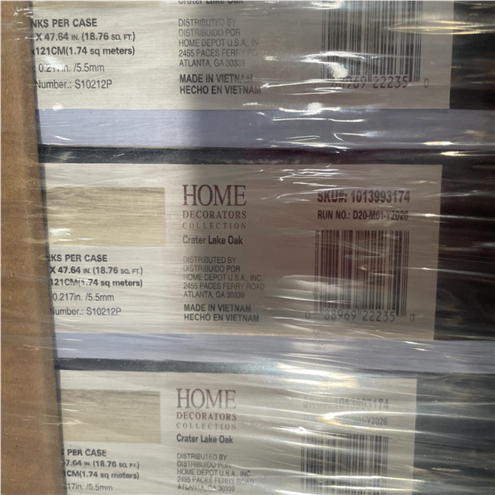 DALLAS LOCATION- HOME DECORATORS Crater Lake Oak 20 MIL x 7.1 in. W x 48 in. L Click Lock Waterproof Planks (18.8 sqft/case) (30 UNITS)