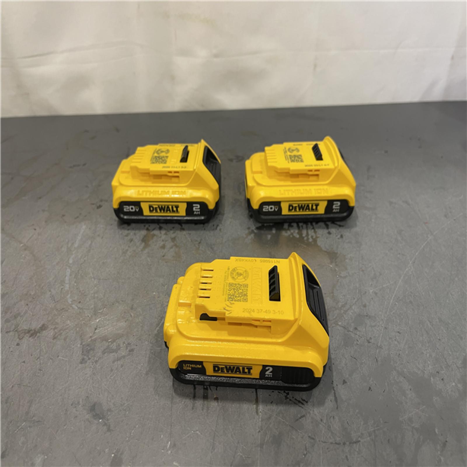 AS-IS - DeWalt 20V MAX Lithium-Ion 2.0Ah Compact Battery Pack Kit (3 -Pack)