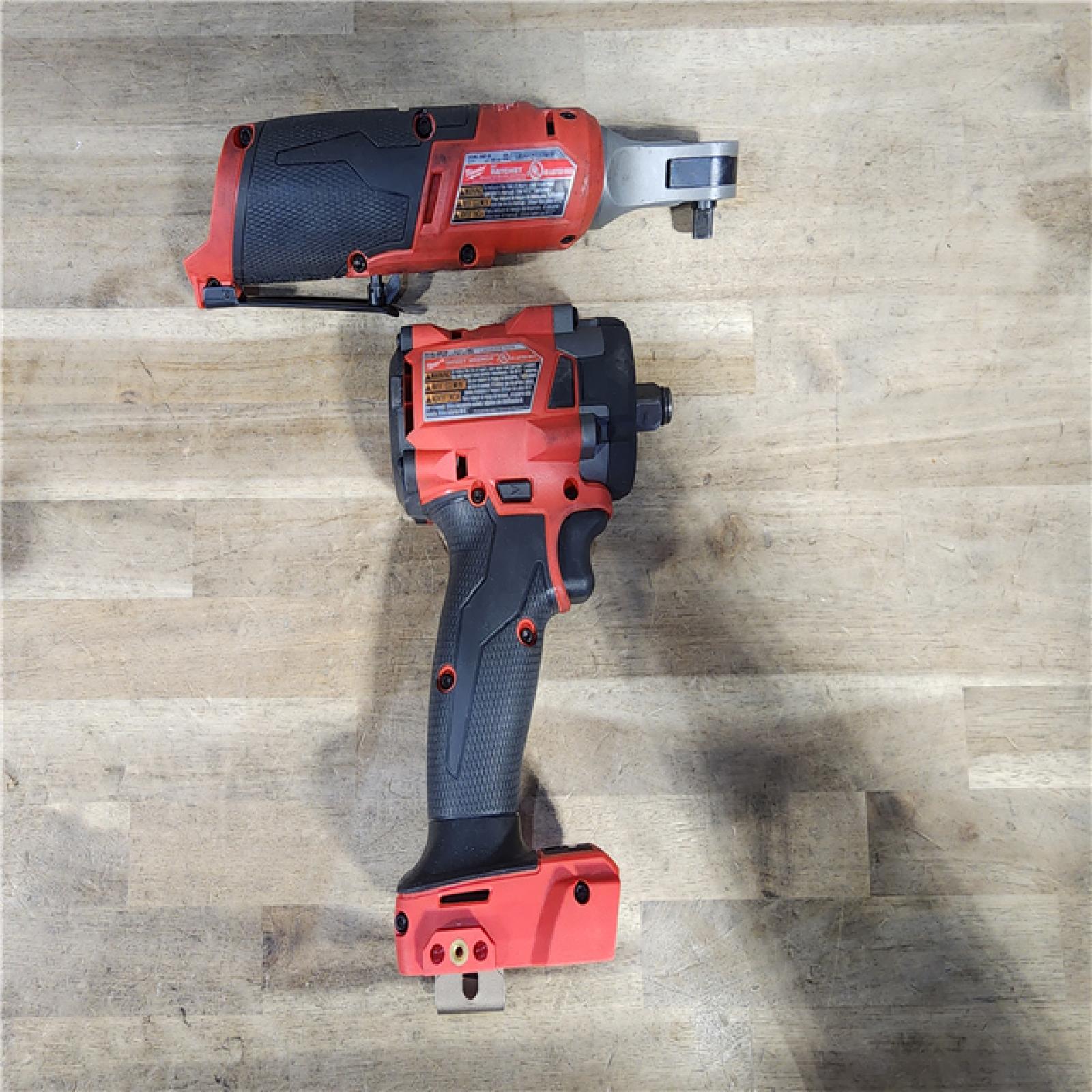 HOUSTON LOCATION - AS-IS MILWAUKEE 2 TOOL COMBO KIT W/ (2) BATTERY & CHARGER