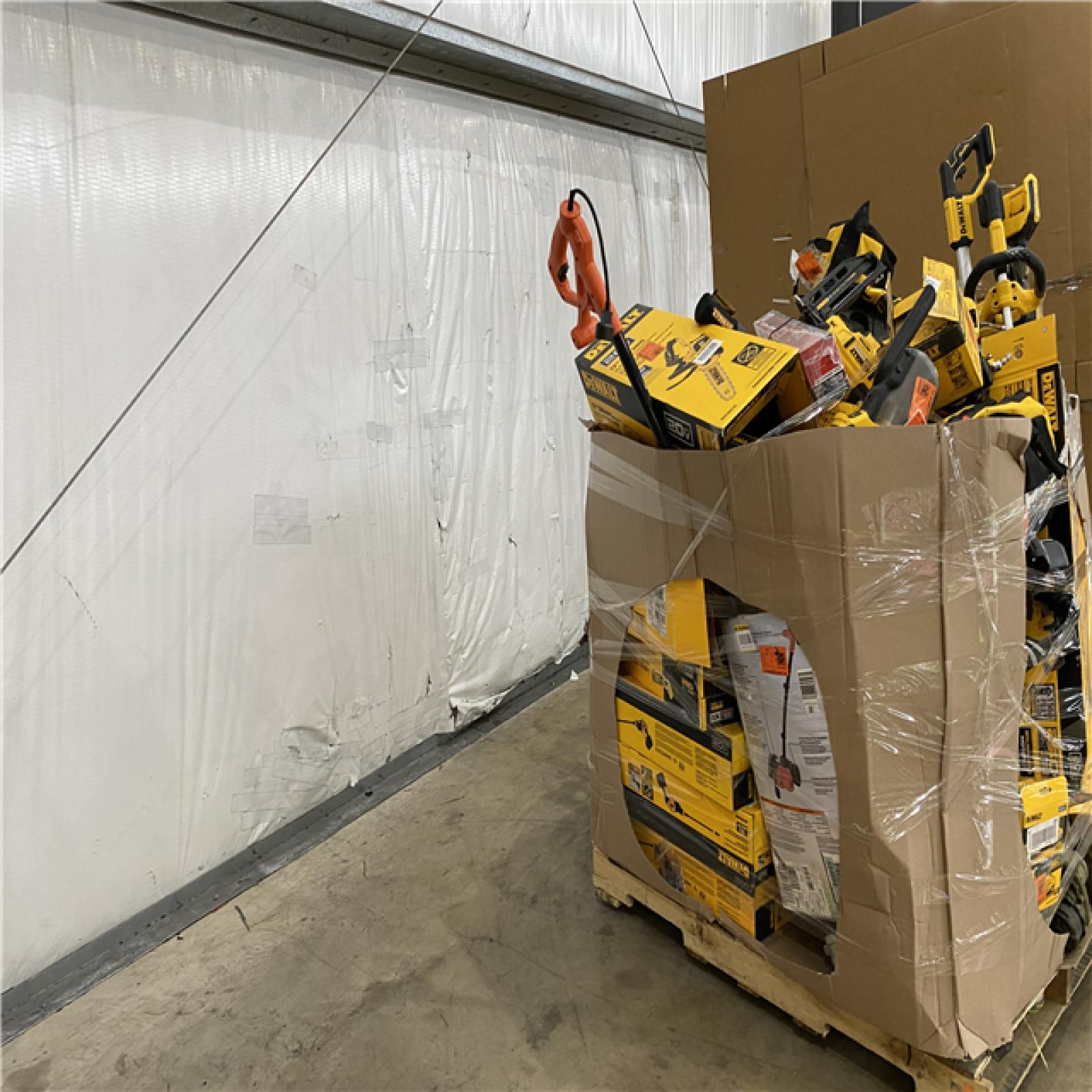 Houston Location AS IS - Tool Pallet