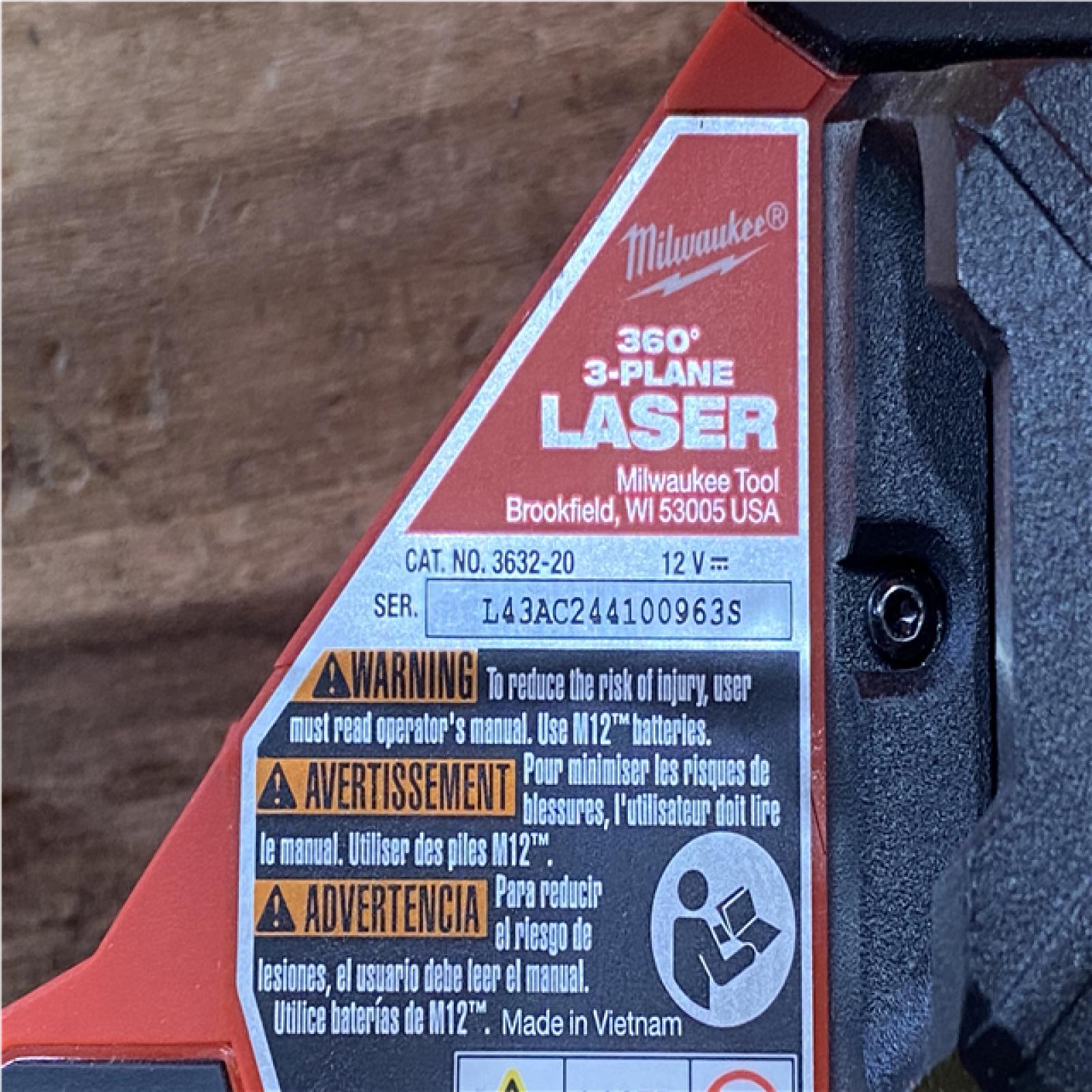 Houston Location AS-IS Milwaukee 12-Volt Lithium-Ion Cordless Green 250 ft. 3-Plane Laser Level Kit