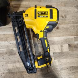 HOUSTON LOCATION - AS-IS DEWALT 20V MAX XR 16-Gauge Electric Cordless Angled Finishing Nailer Kit