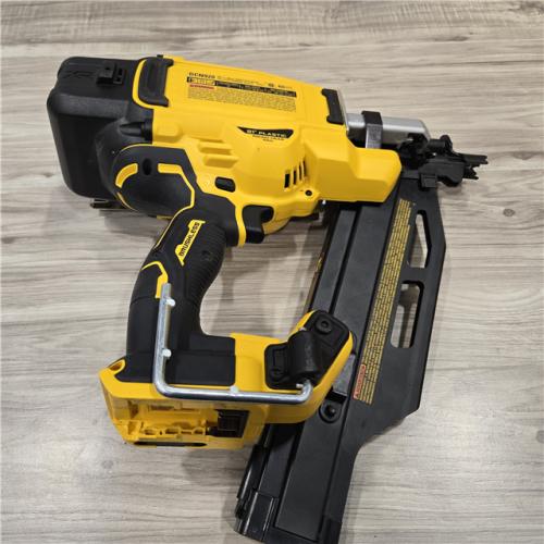 LIKE NEW! - DEWALT 20V Cordless Framing Nailer (Tool-Only)