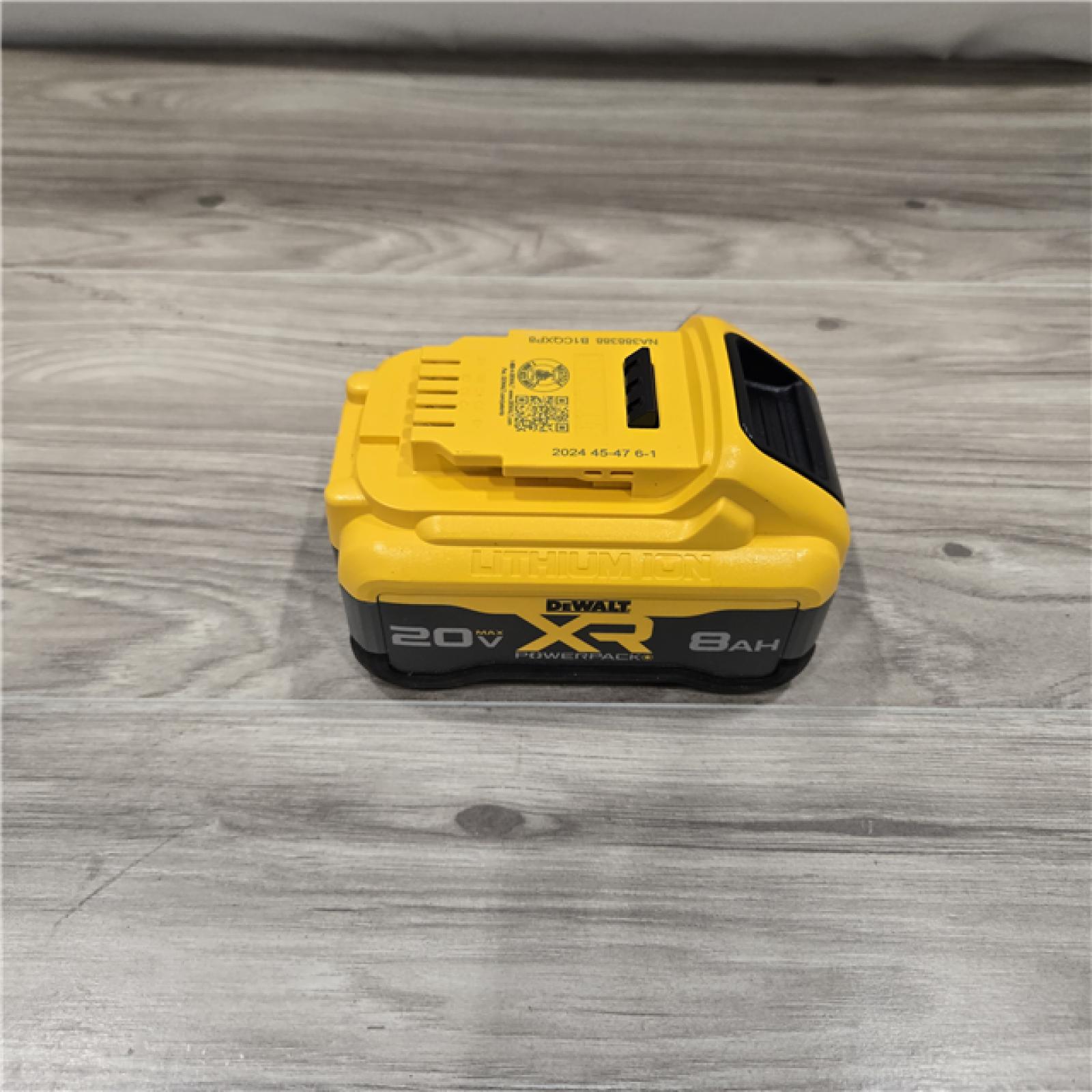 LIKE NEW! - 20-Volt MAX XR Lithium-Ion 8.0 Ah Battery Pack