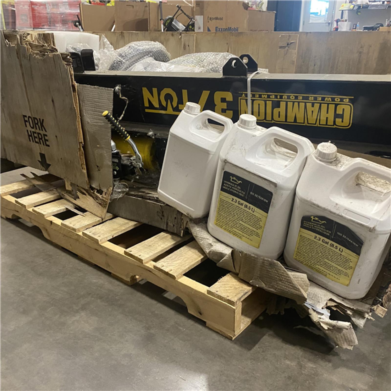 Dallas Location - As-Is Champion Power Equipment 37 Ton 338cc Gas Powered Log Splitter