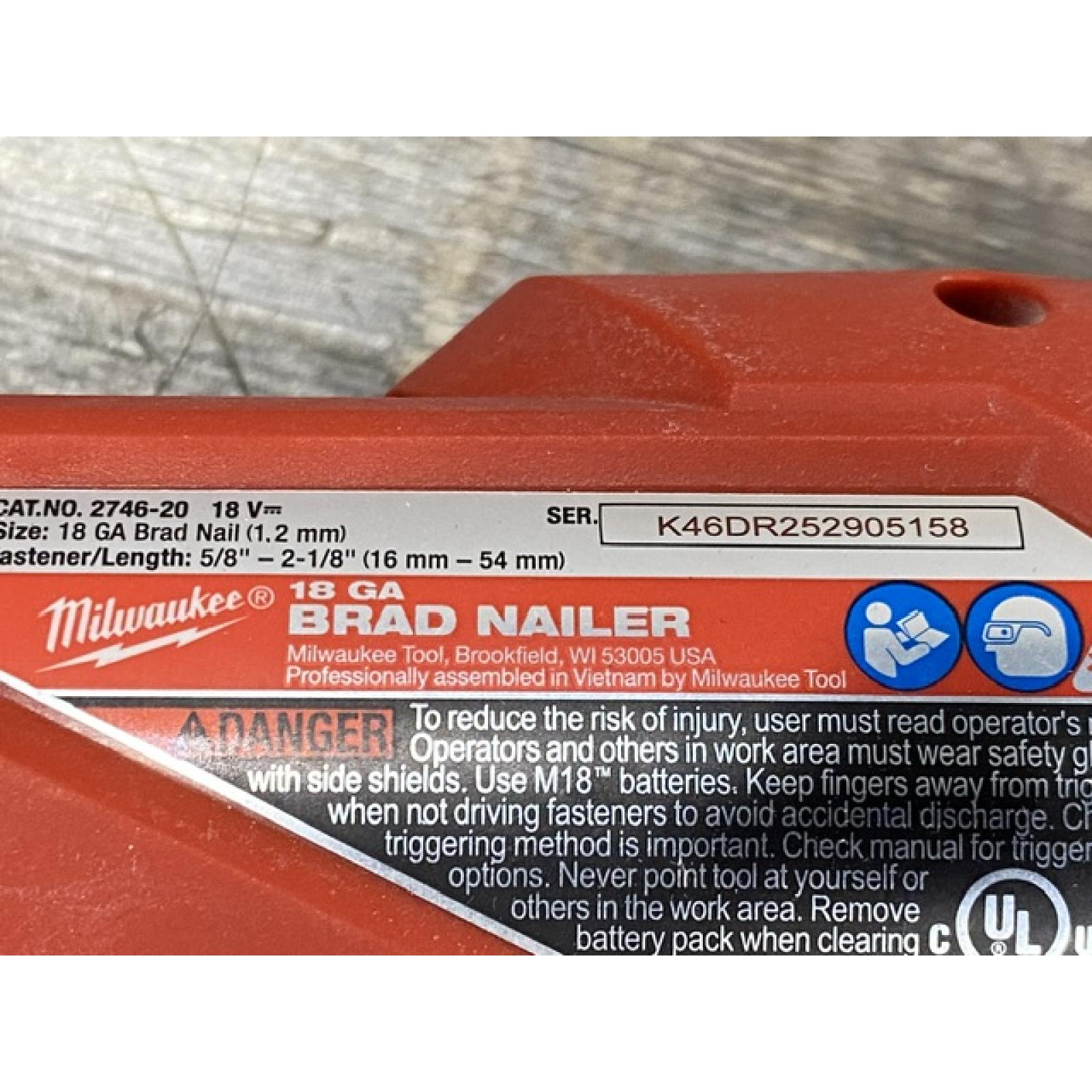 AS-IS Milwaukee  FUEL 18-Volt Lithium-Ion Brushless Cordless Gen II 18-Gauge Brad Nailer (Tool-Only)