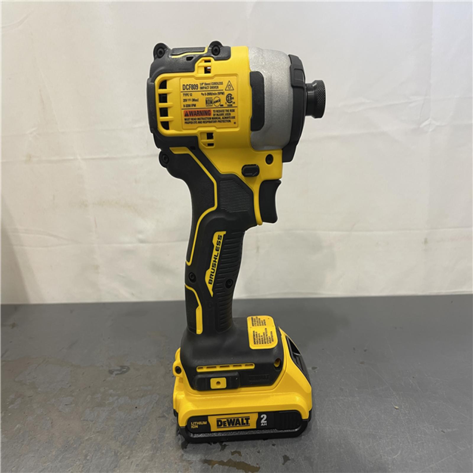 AS-IS - DeWALT ATOMIC 20V Max Lithium-Ion Brushless Cordless Compact 1/4 in. Impact Driver Kit