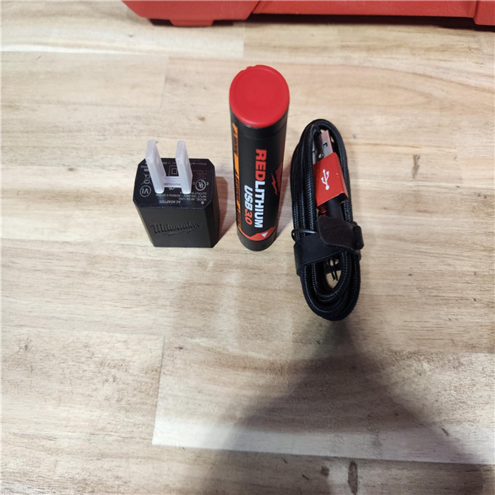 HOUSTON LOCATION - AS-IS Milwaukee 100 ft. REDLITHIUM Lithium-Ion USB Green Rechargeable Cross Line Laser Level with Charger