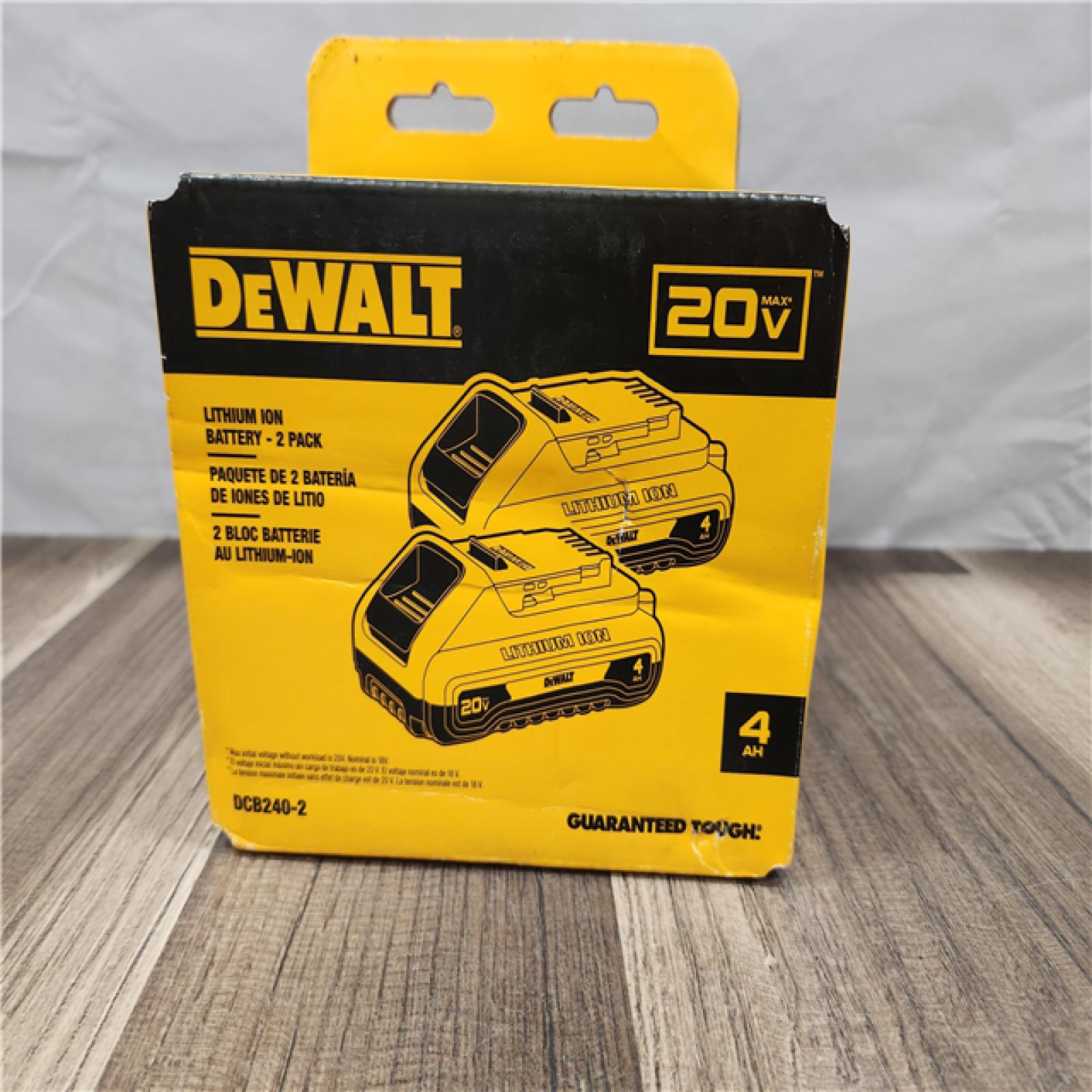 NEW! - Dewalt 20-Volt MAX Lithium-Ion 4.0 Ah Compact Battery Pack (2-Pack)