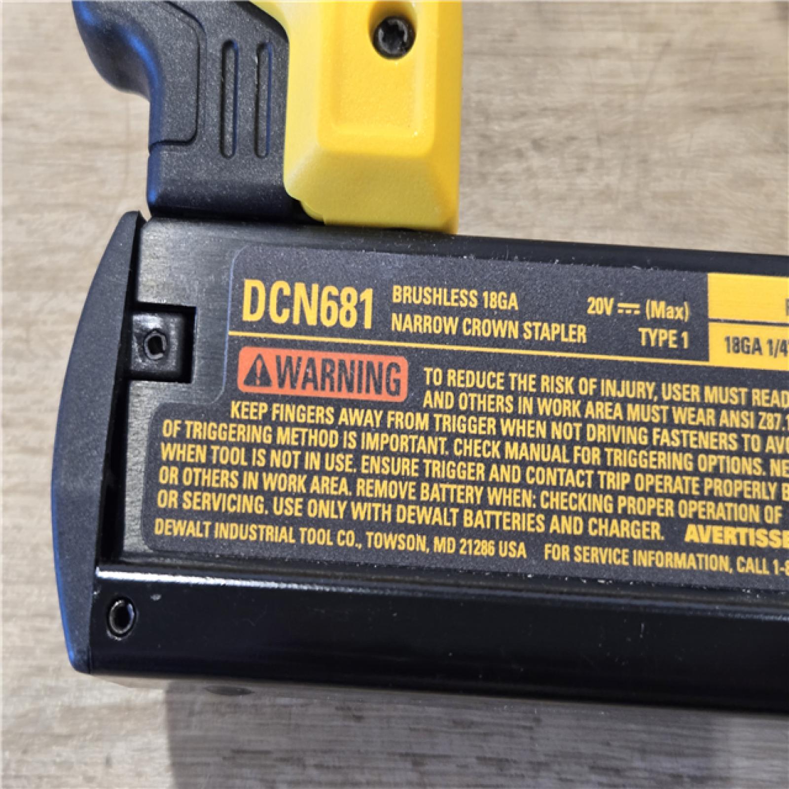 AS-IS DEWALT 20V MAX XR Cordless 18-Gauge Narrow Crown Stapler Kit
