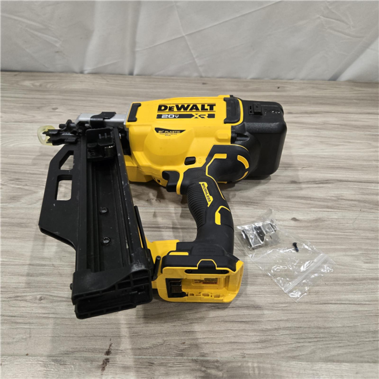 AS-IS DEWALT 20-Volt 21° Cordless Framing Nailer (Tool-Only)
