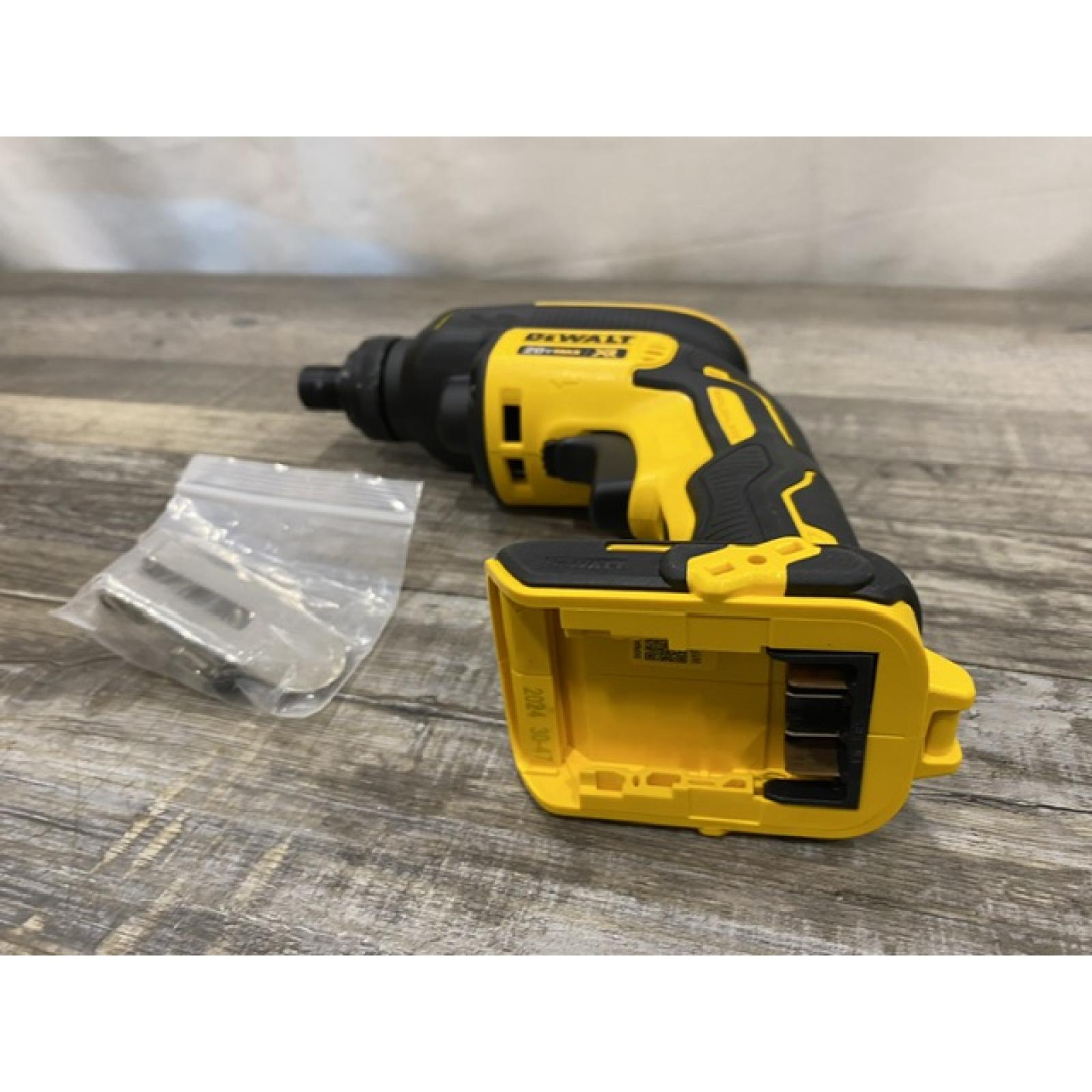 AS-IS DEWALT 20V MAX XR Cordless Brushless Drywall Screw Gun Threaded Clutch Housing (Tool Only)